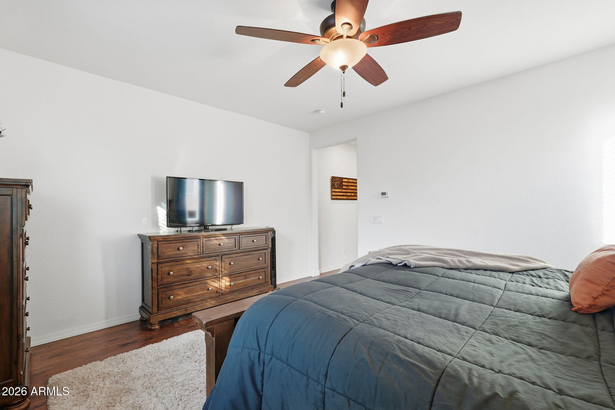 867 W DESERT GLEN Drive