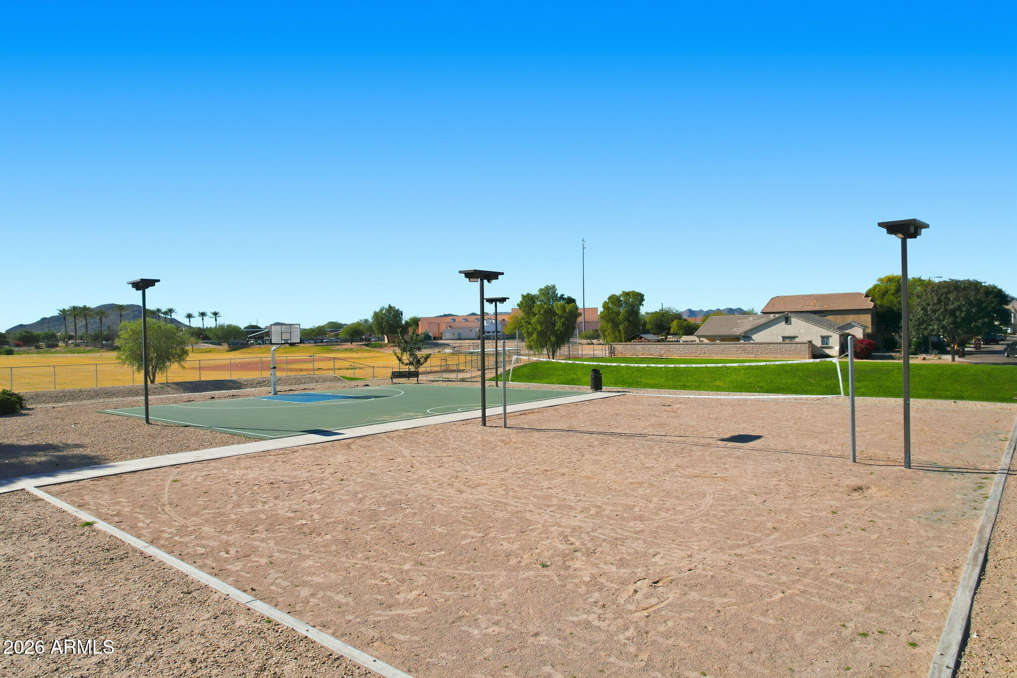 867 W DESERT GLEN Drive