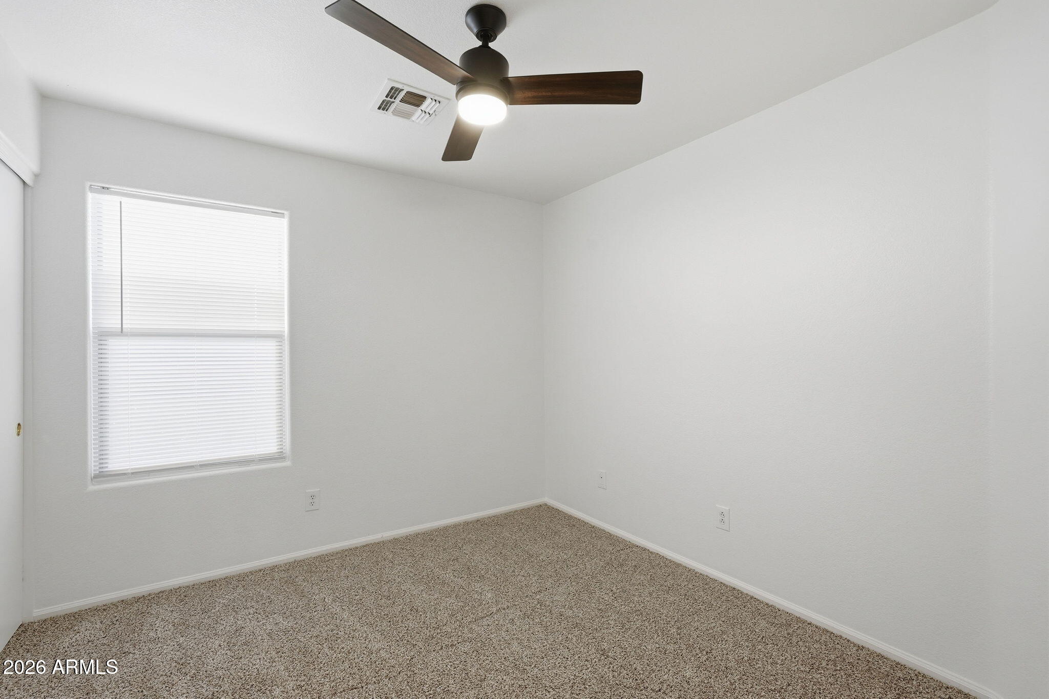 823 E MOUNTAIN VIEW Road