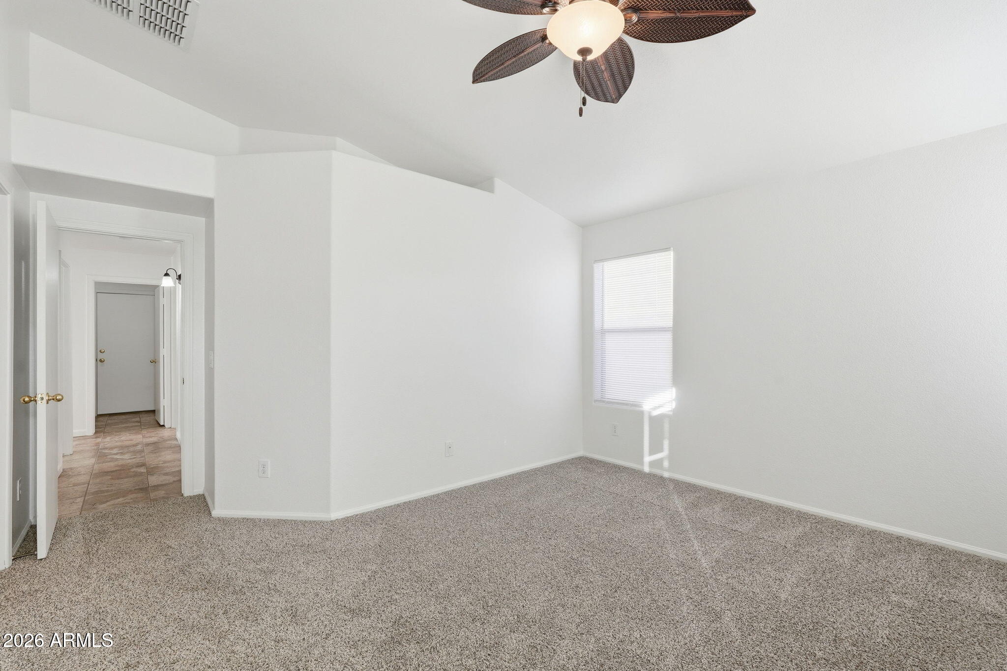 823 E MOUNTAIN VIEW Road