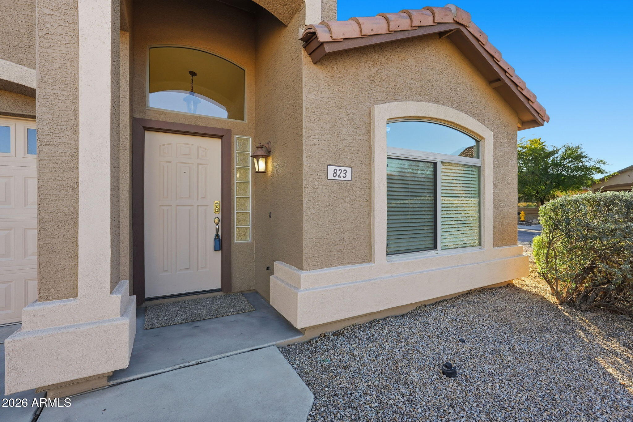 823 E MOUNTAIN VIEW Road