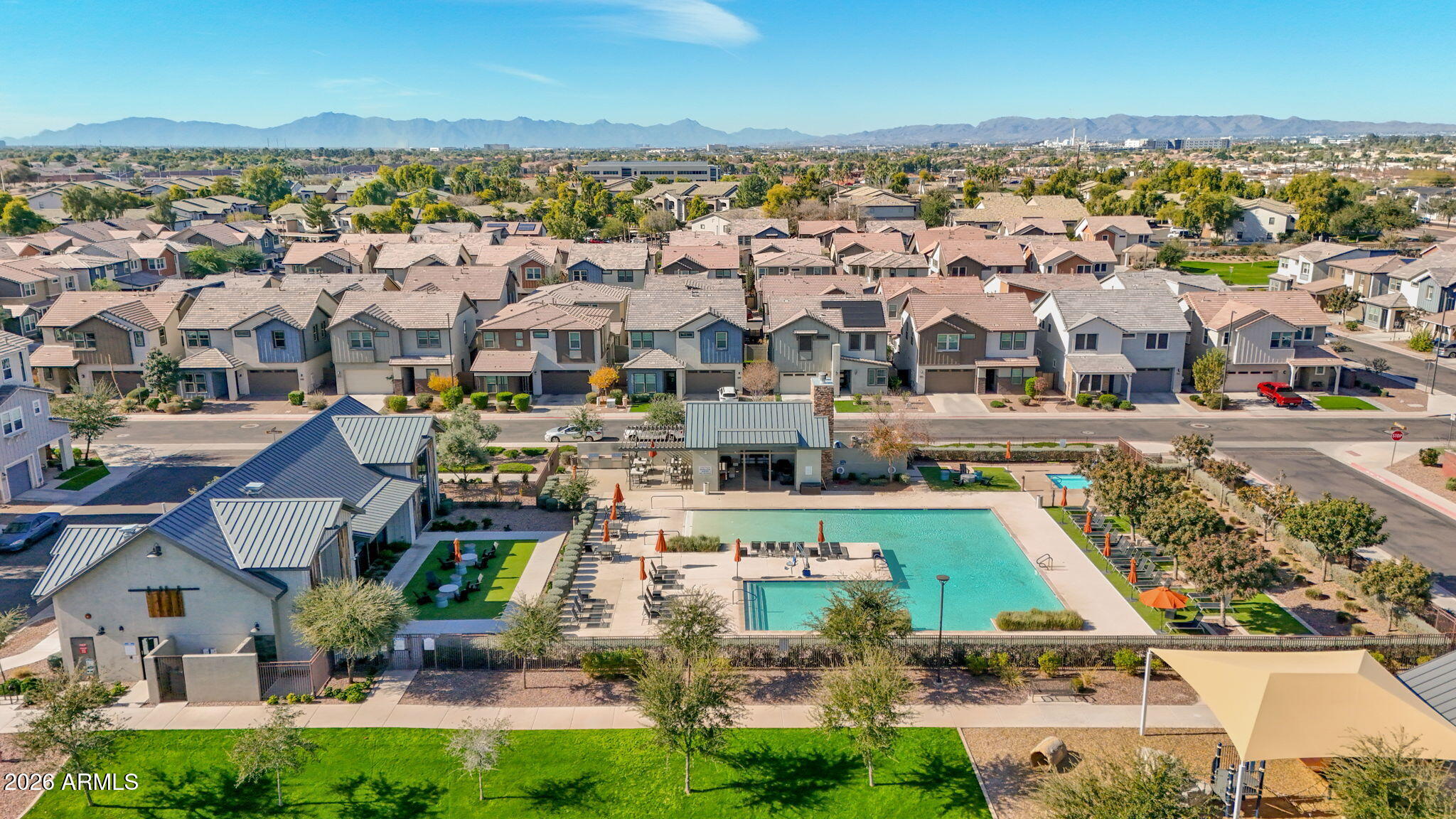 758 W WINCHESTER Drive