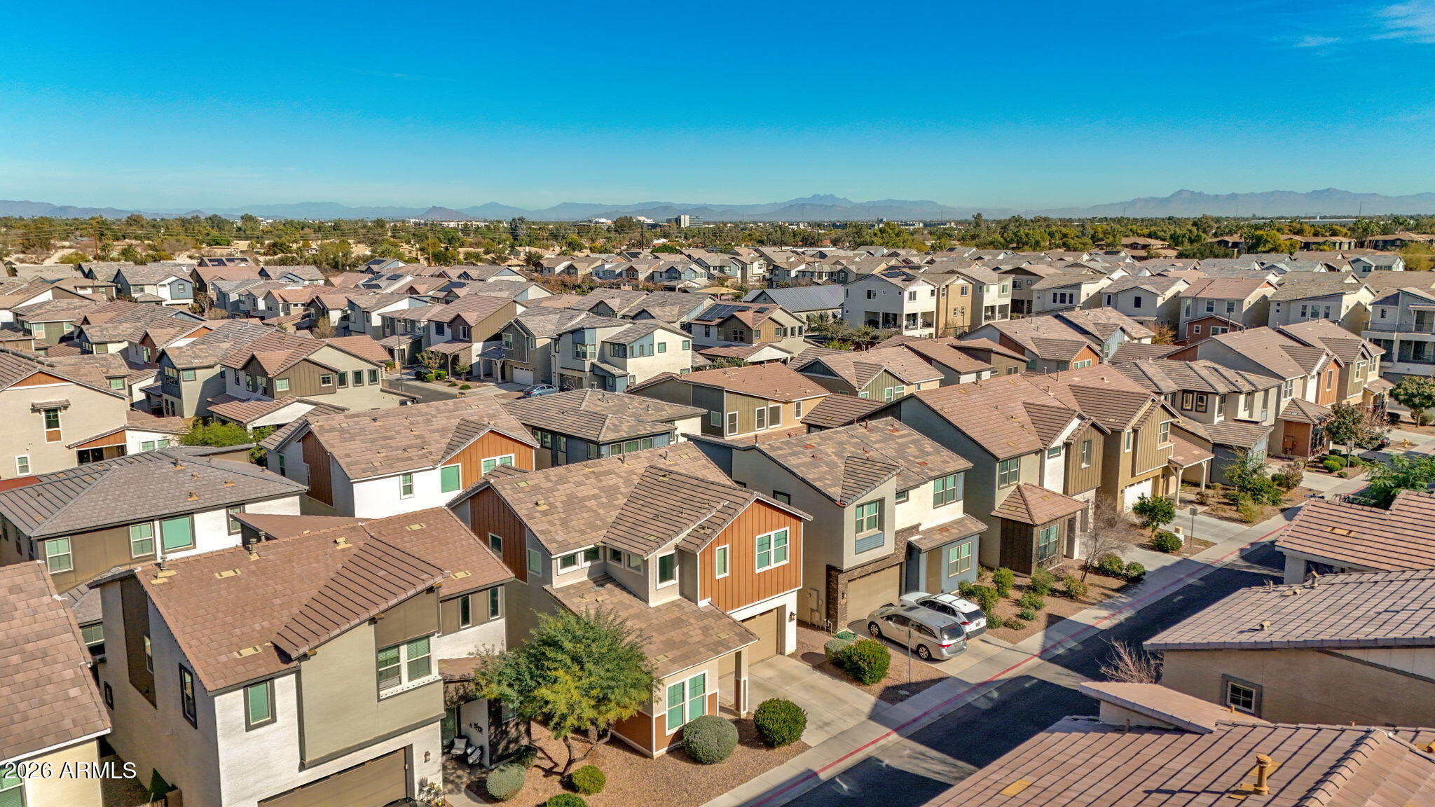 758 W WINCHESTER Drive