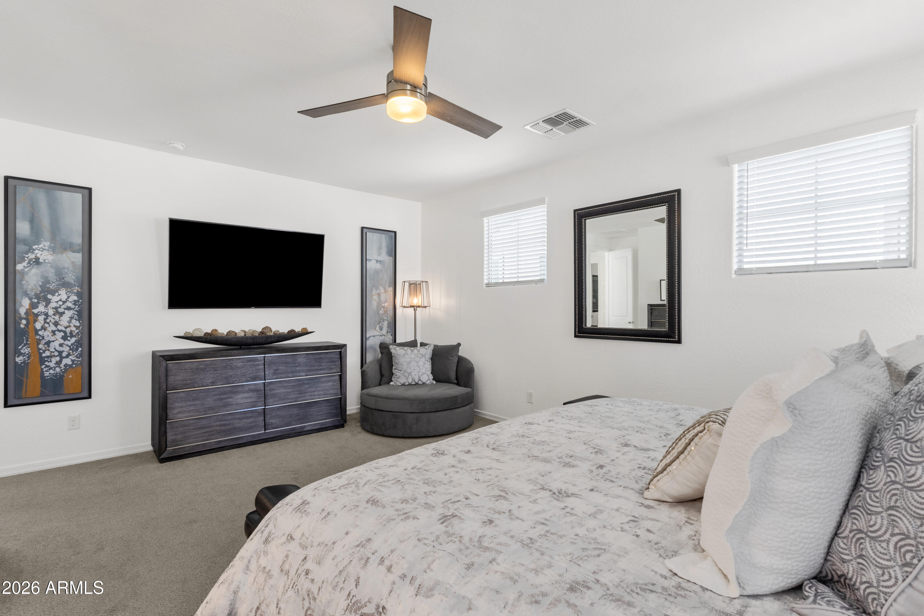 758 W WINCHESTER Drive