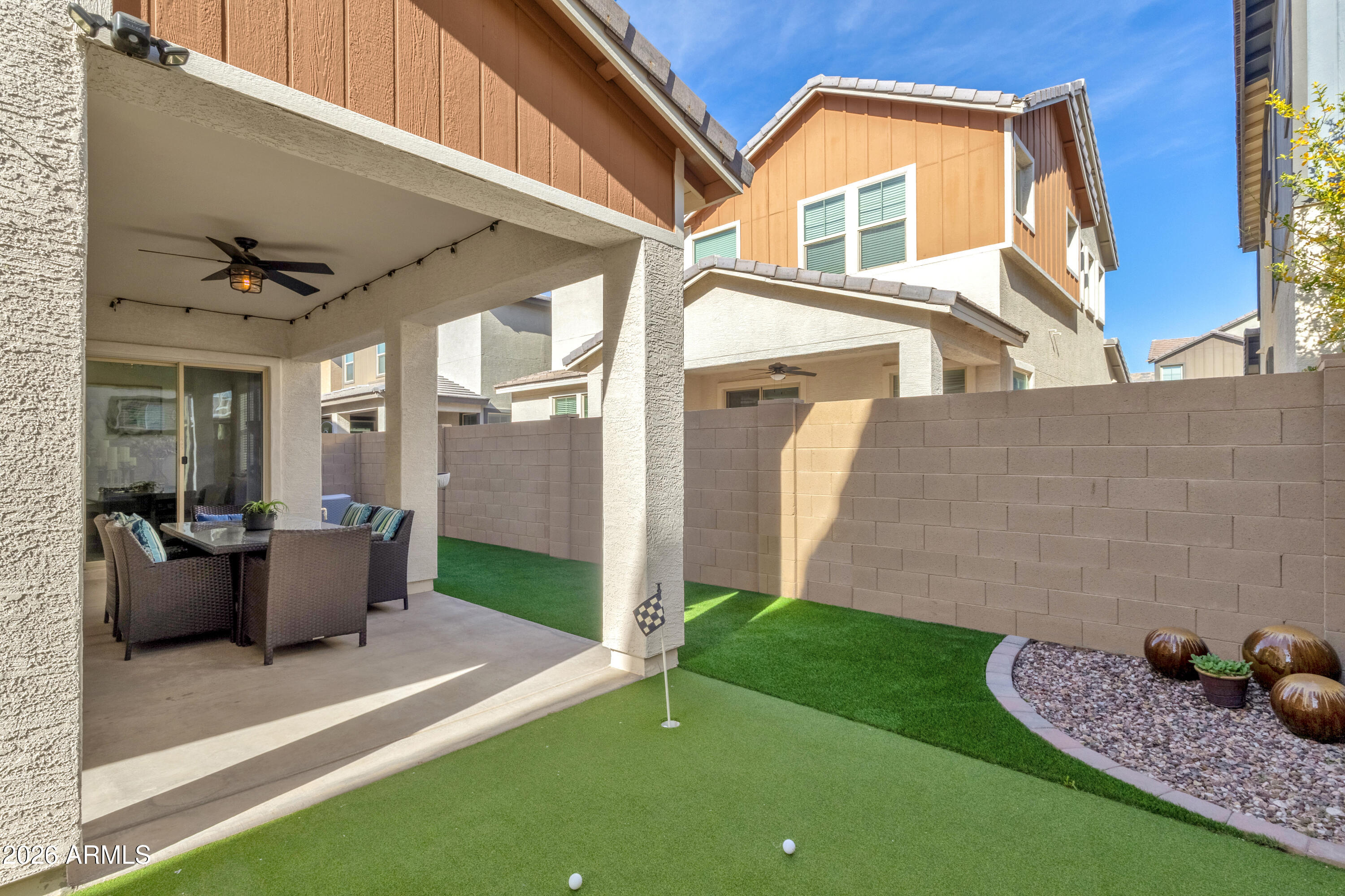 758 W WINCHESTER Drive