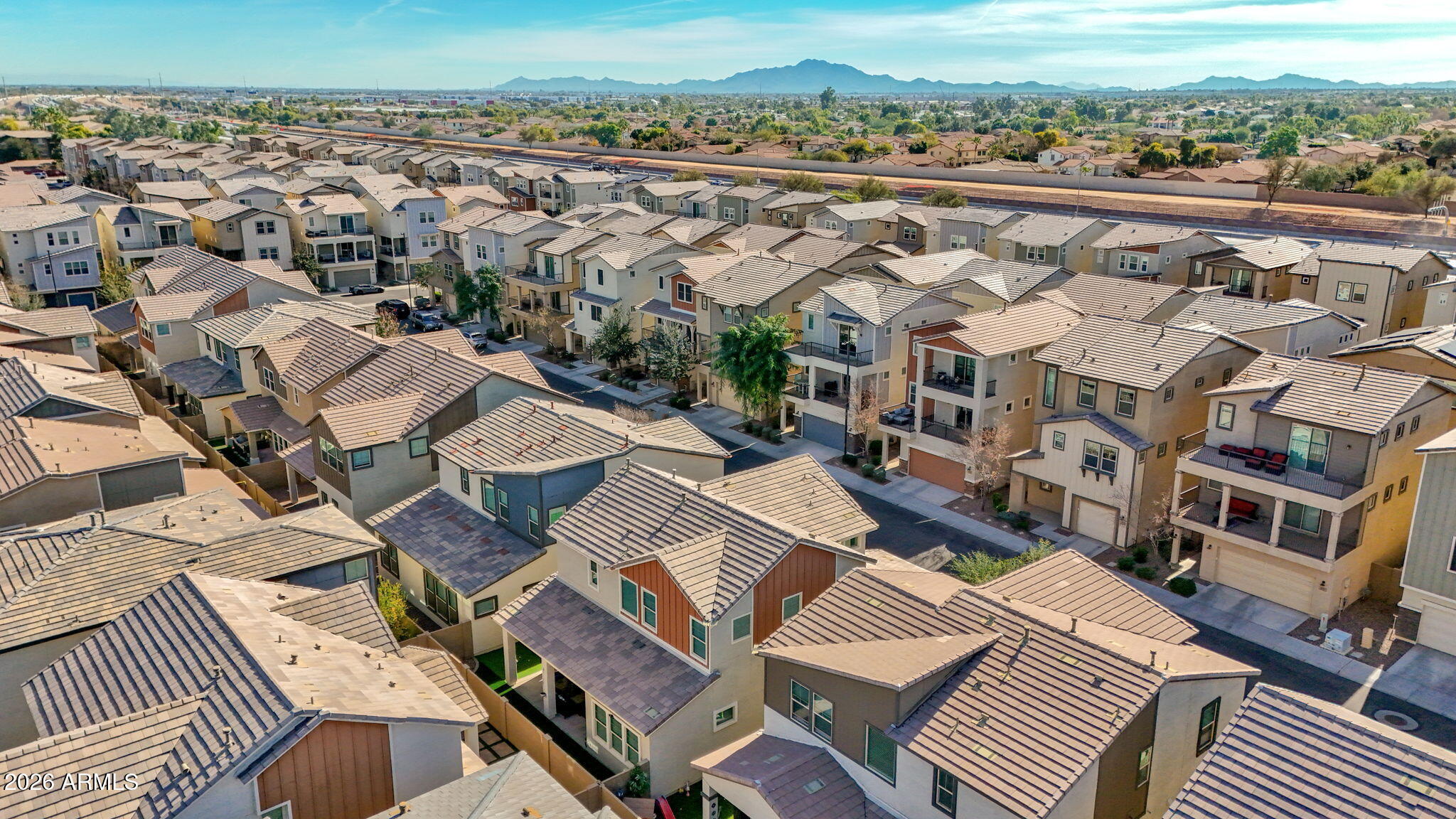 758 W WINCHESTER Drive