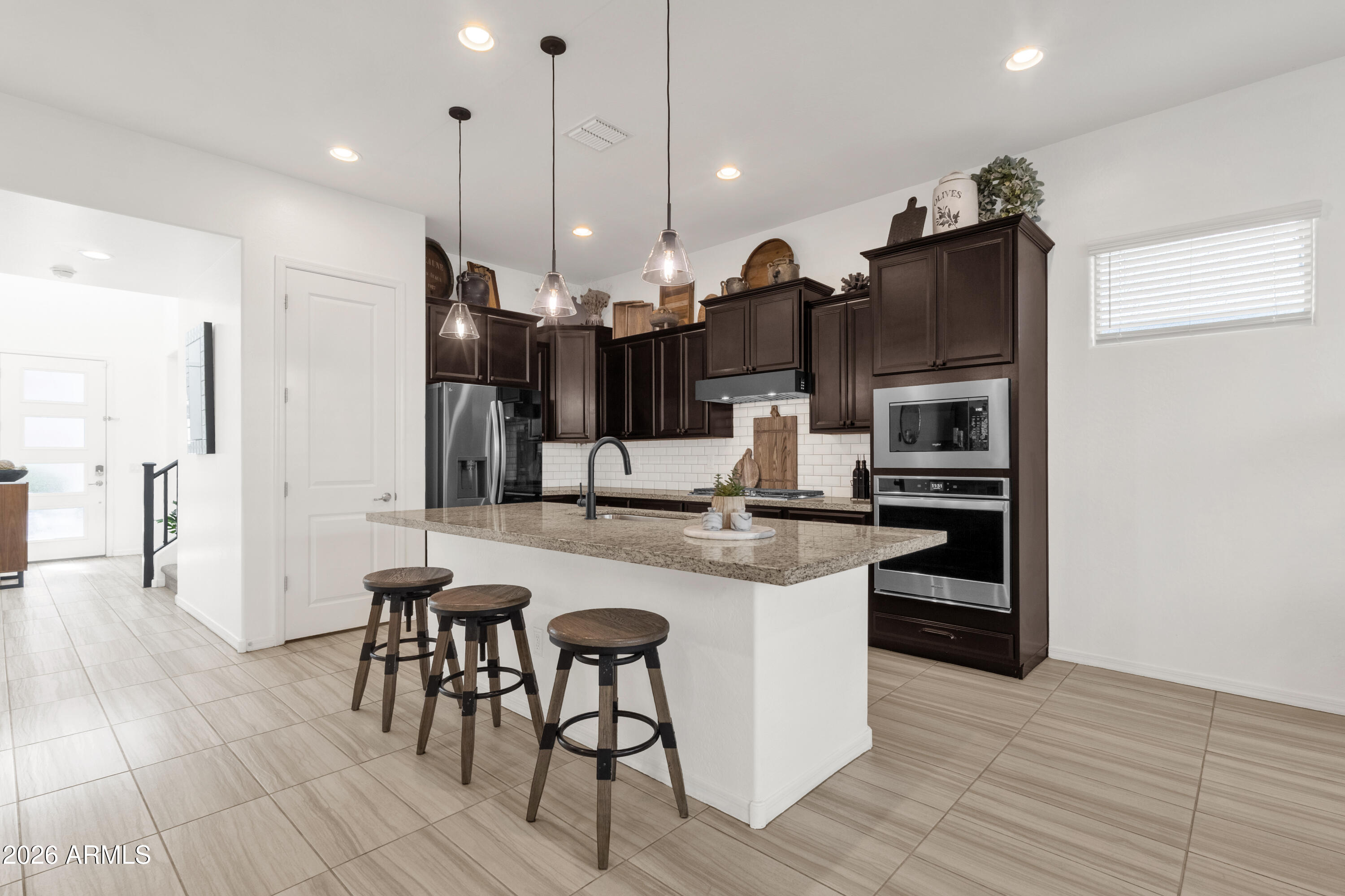 758 W WINCHESTER Drive