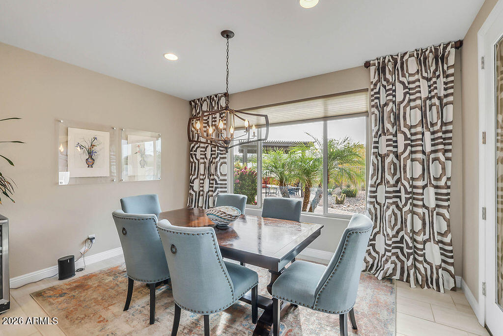 2523 E NANCY Lane
