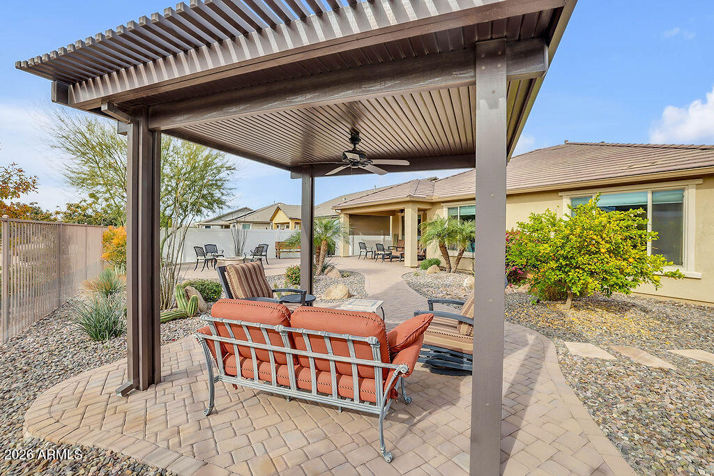 2523 E NANCY Lane