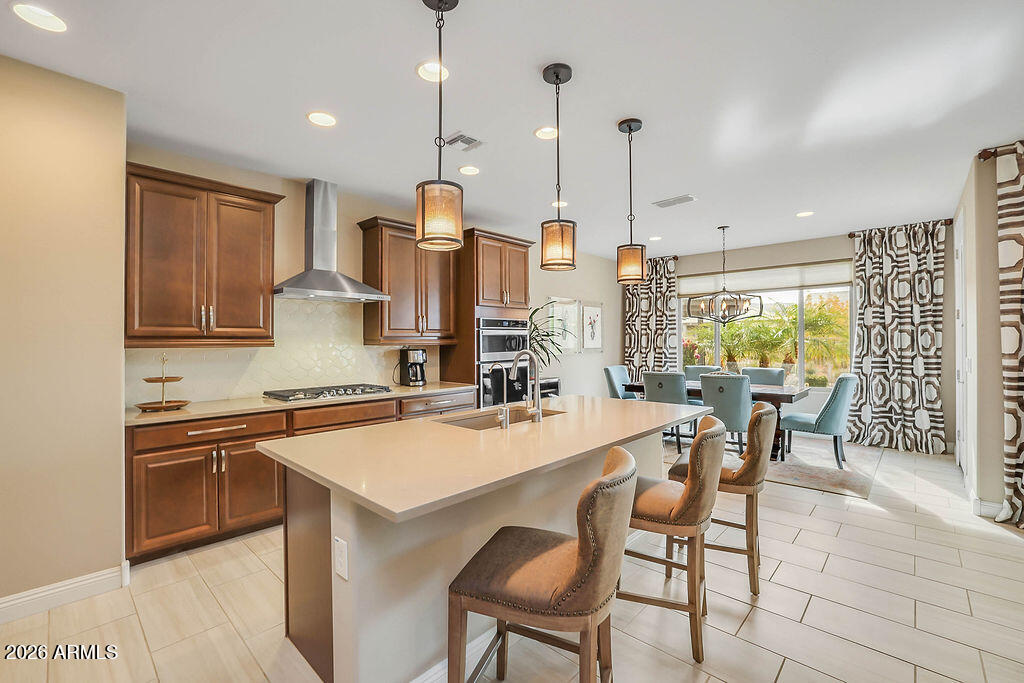 2523 E NANCY Lane