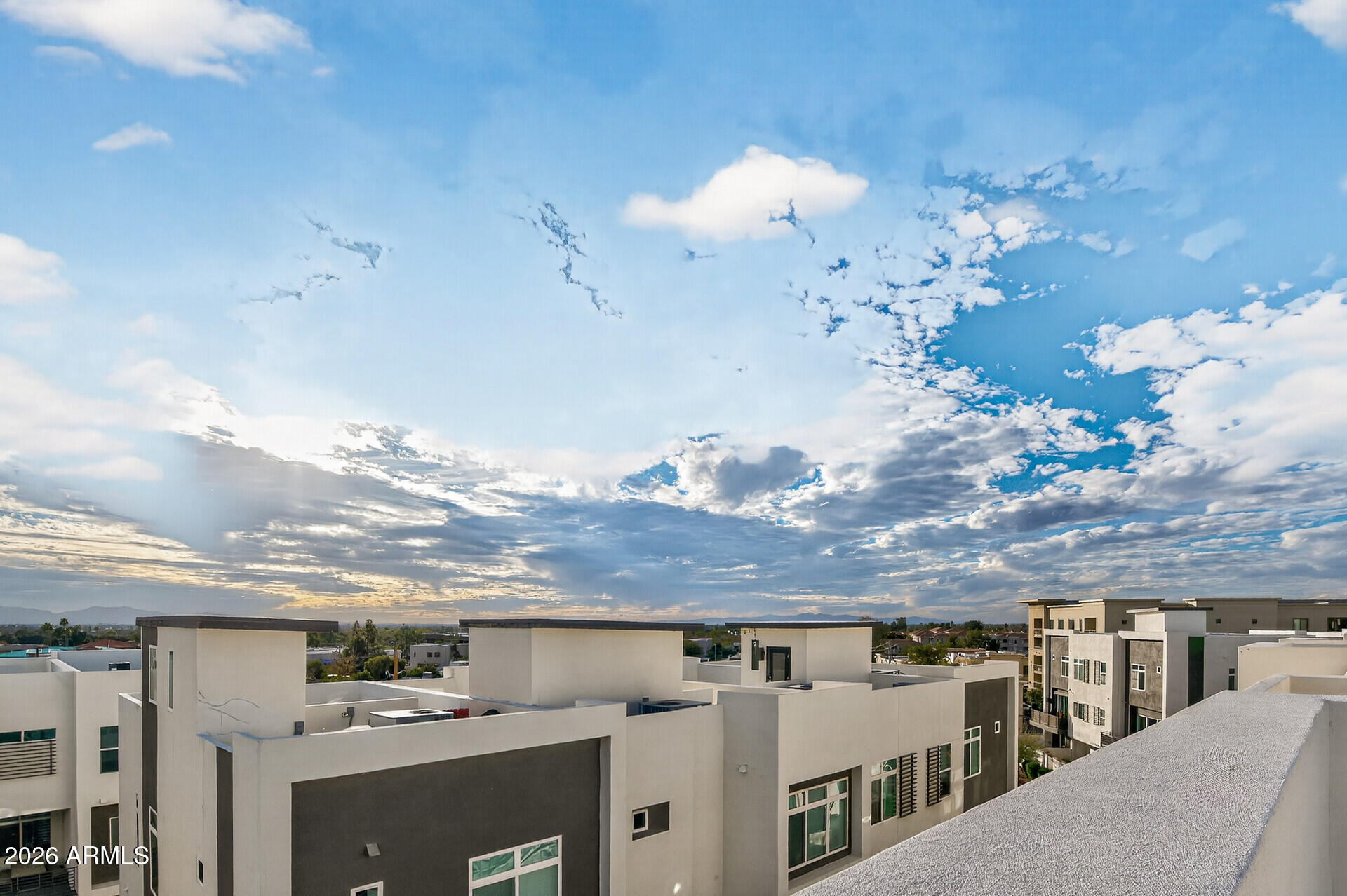 1717 E MORTEN Avenue 38