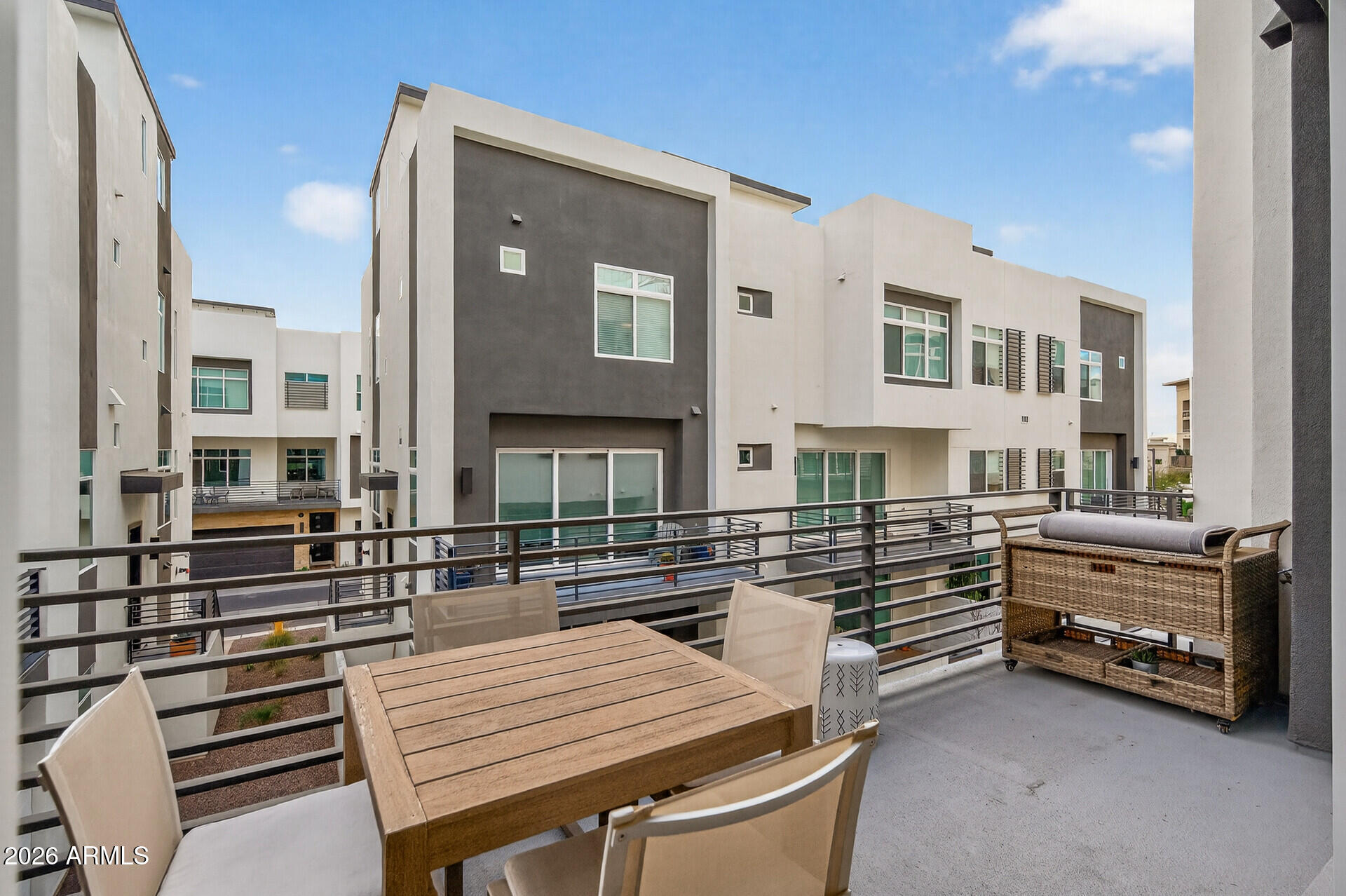 1717 E MORTEN Avenue 38