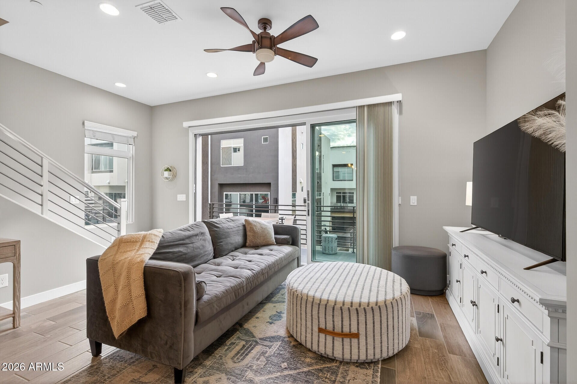 1717 E MORTEN Avenue 38