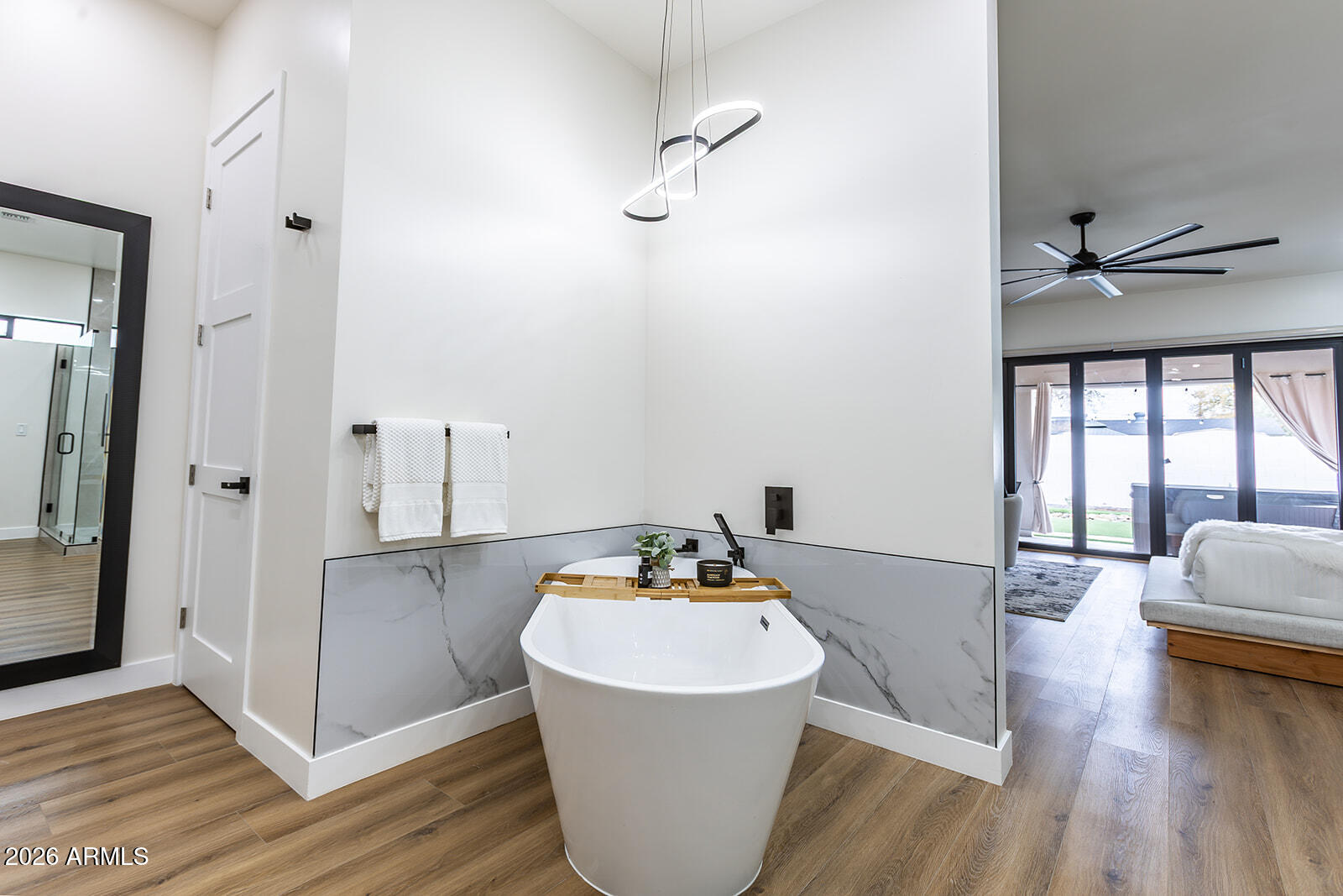 2536 E Indianola Avenue