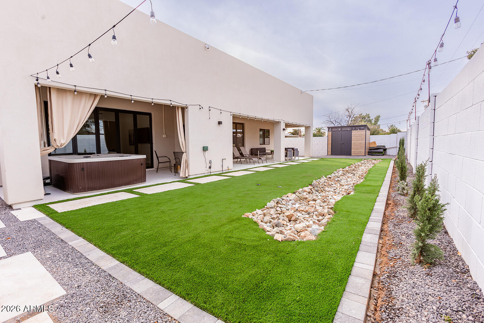 2536 E Indianola Avenue