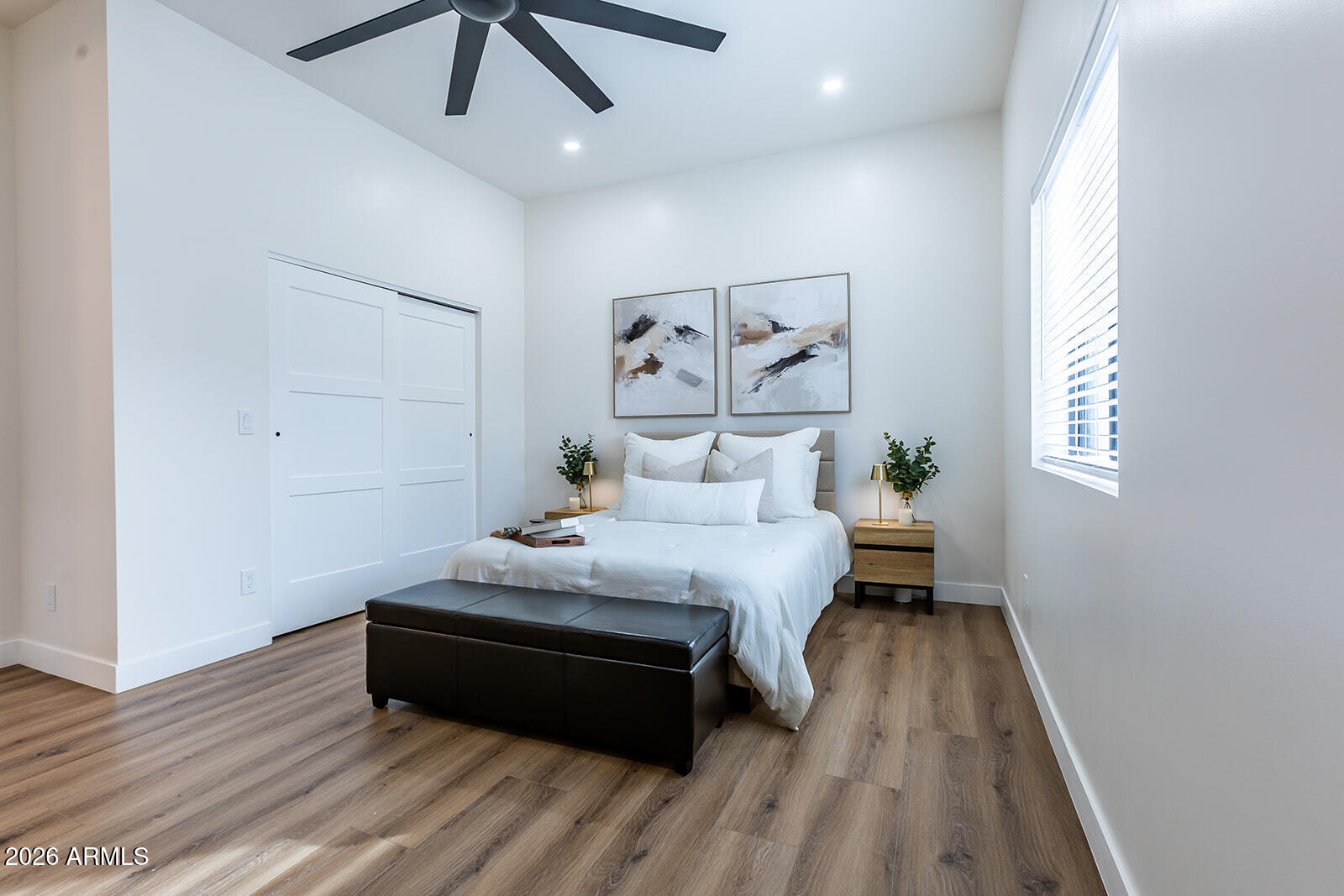 2536 E Indianola Avenue