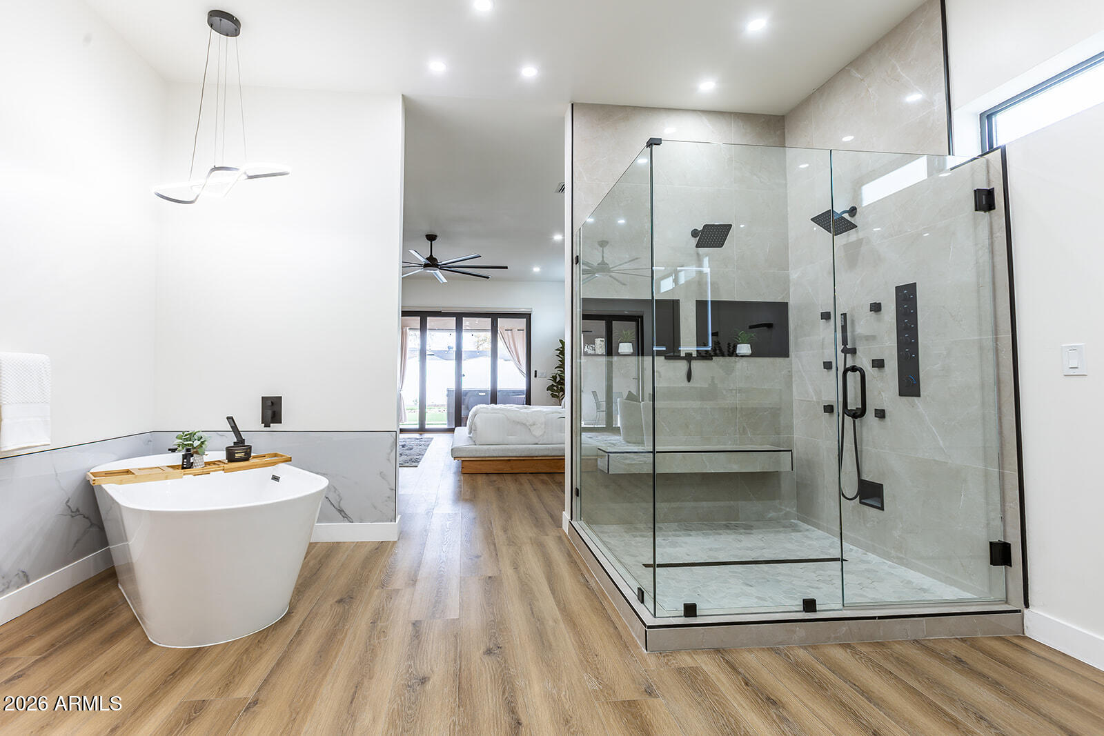 2536 E Indianola Avenue