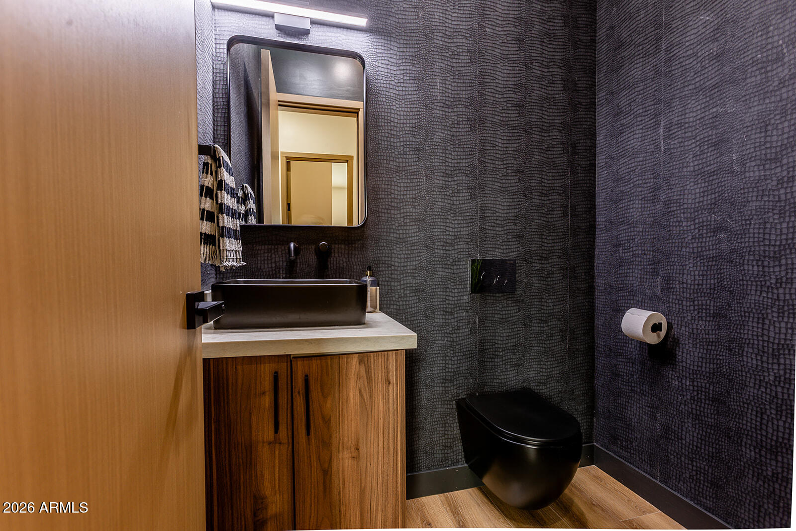 2536 E Indianola Avenue