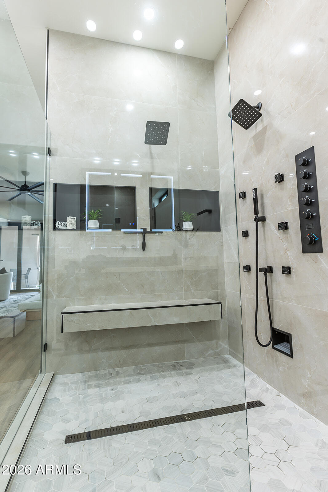 2536 E Indianola Avenue