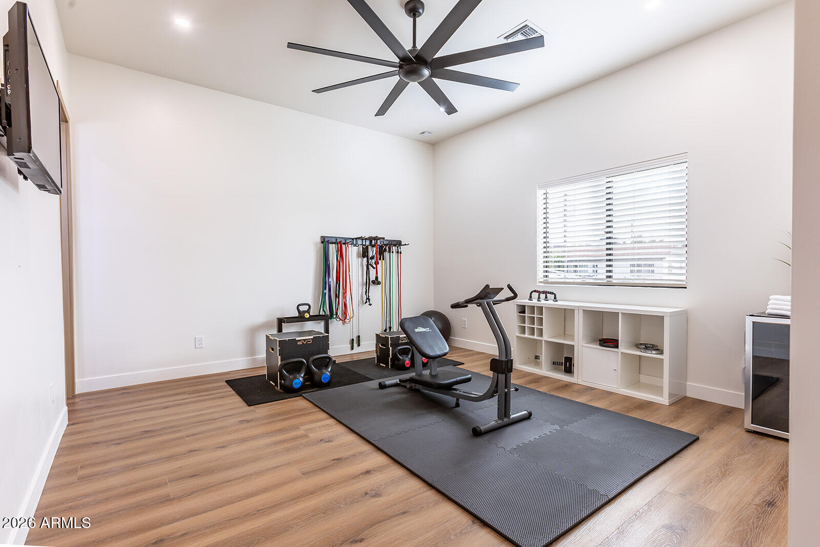 2536 E Indianola Avenue