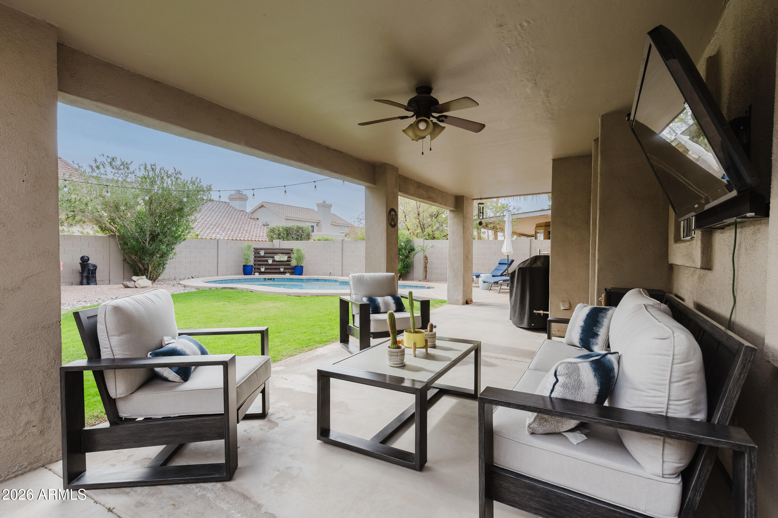 3821 E TANGLEWOOD Drive