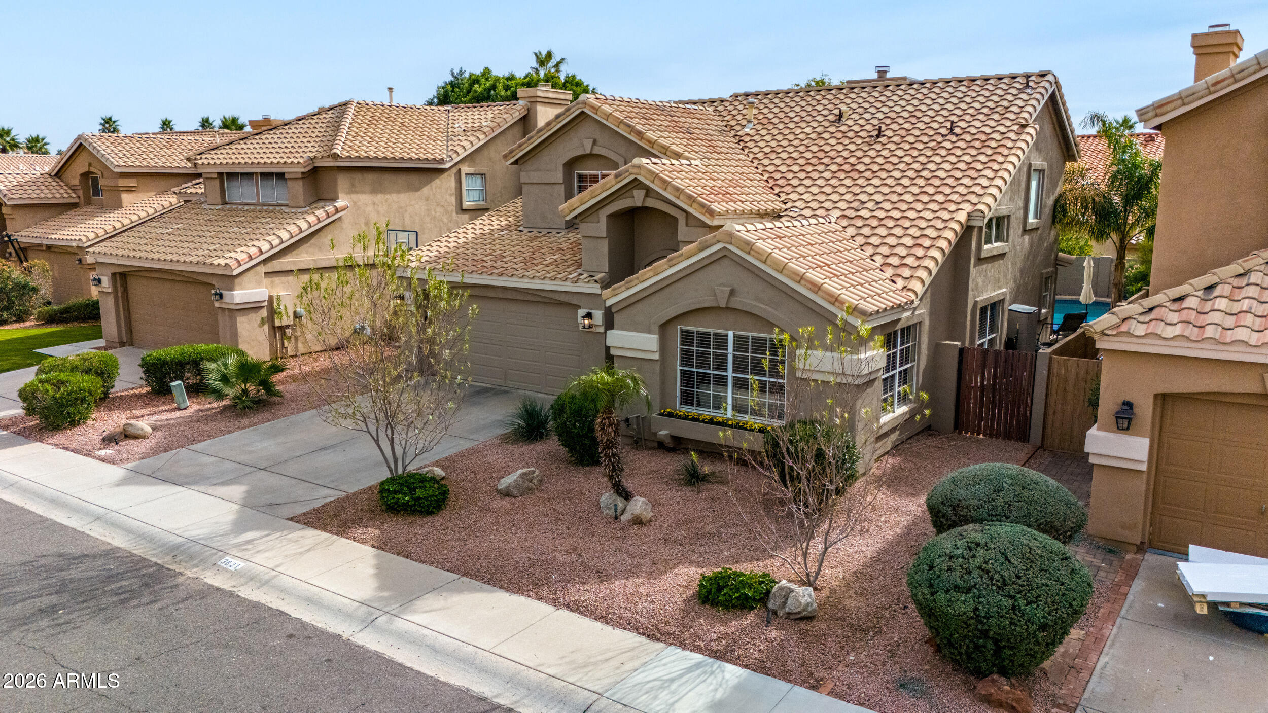 3821 E TANGLEWOOD Drive