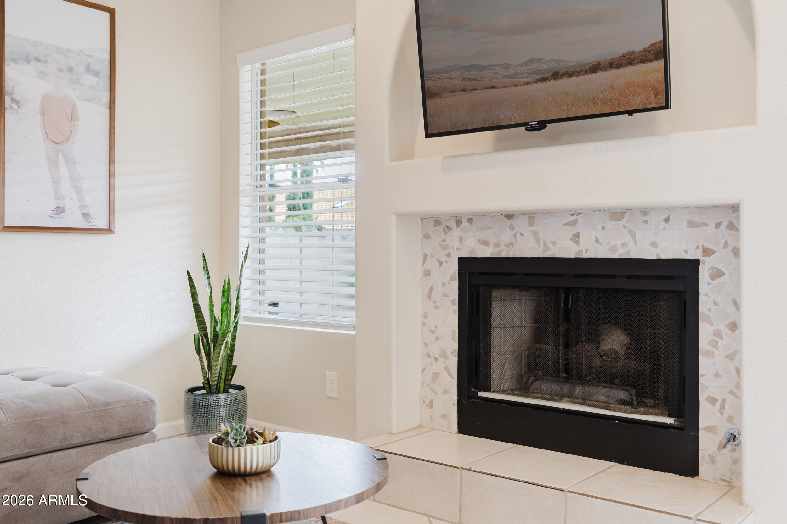 3821 E TANGLEWOOD Drive