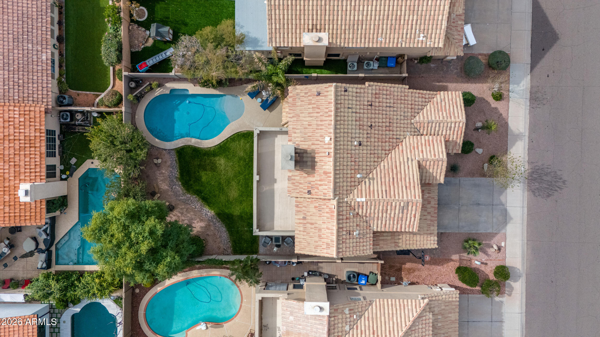 3821 E TANGLEWOOD Drive