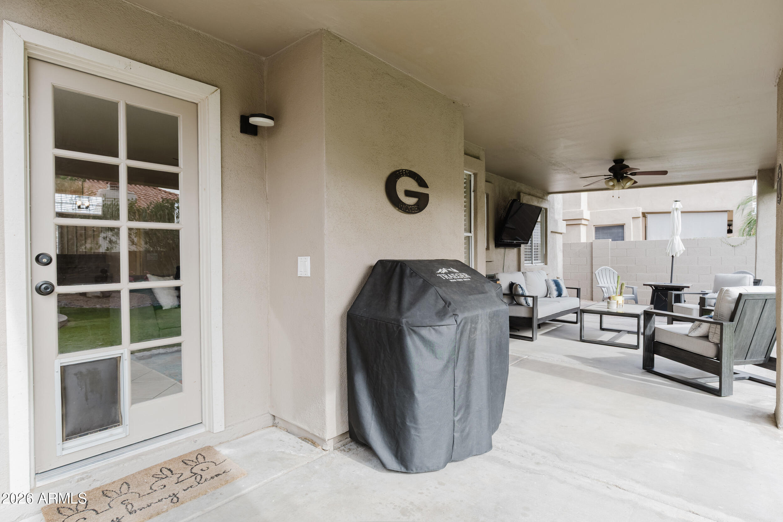 3821 E TANGLEWOOD Drive