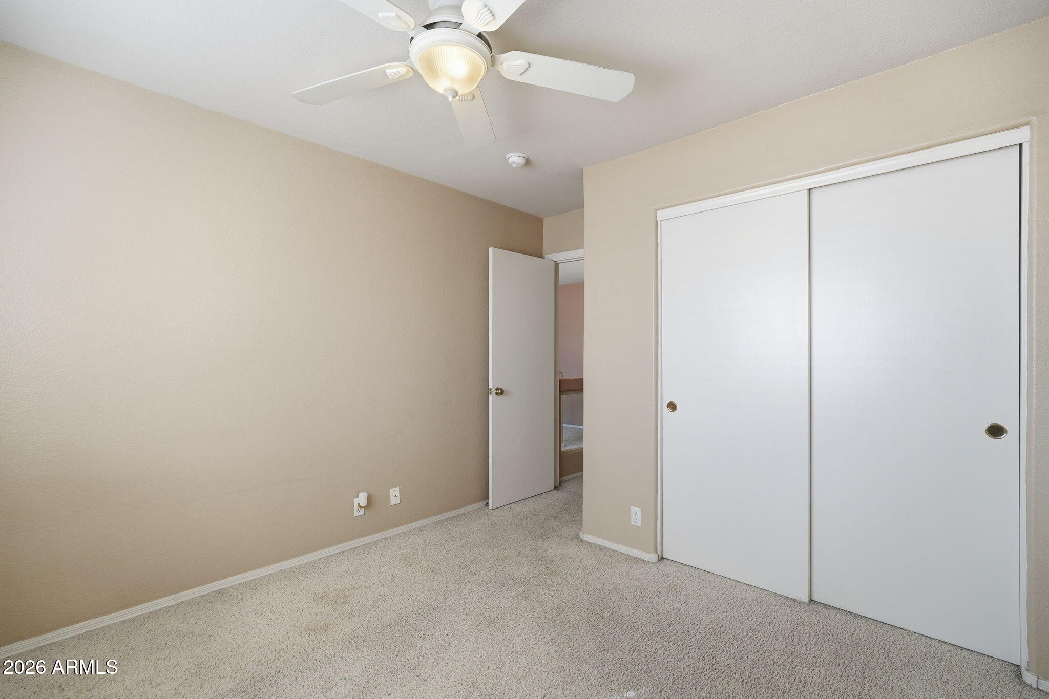 2546 E CAMELLIA Drive
