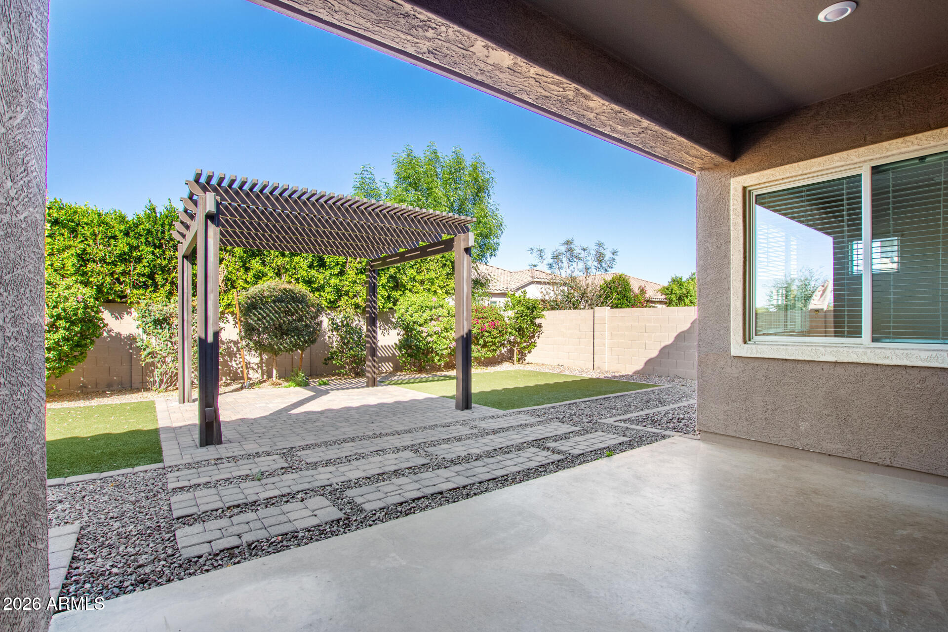 21466 E VIA DE ARBOLES