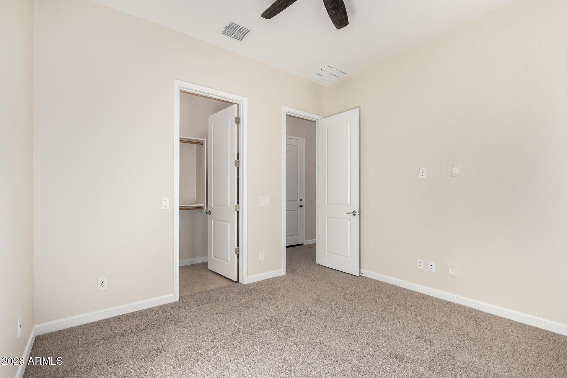 21466 E VIA DE ARBOLES
