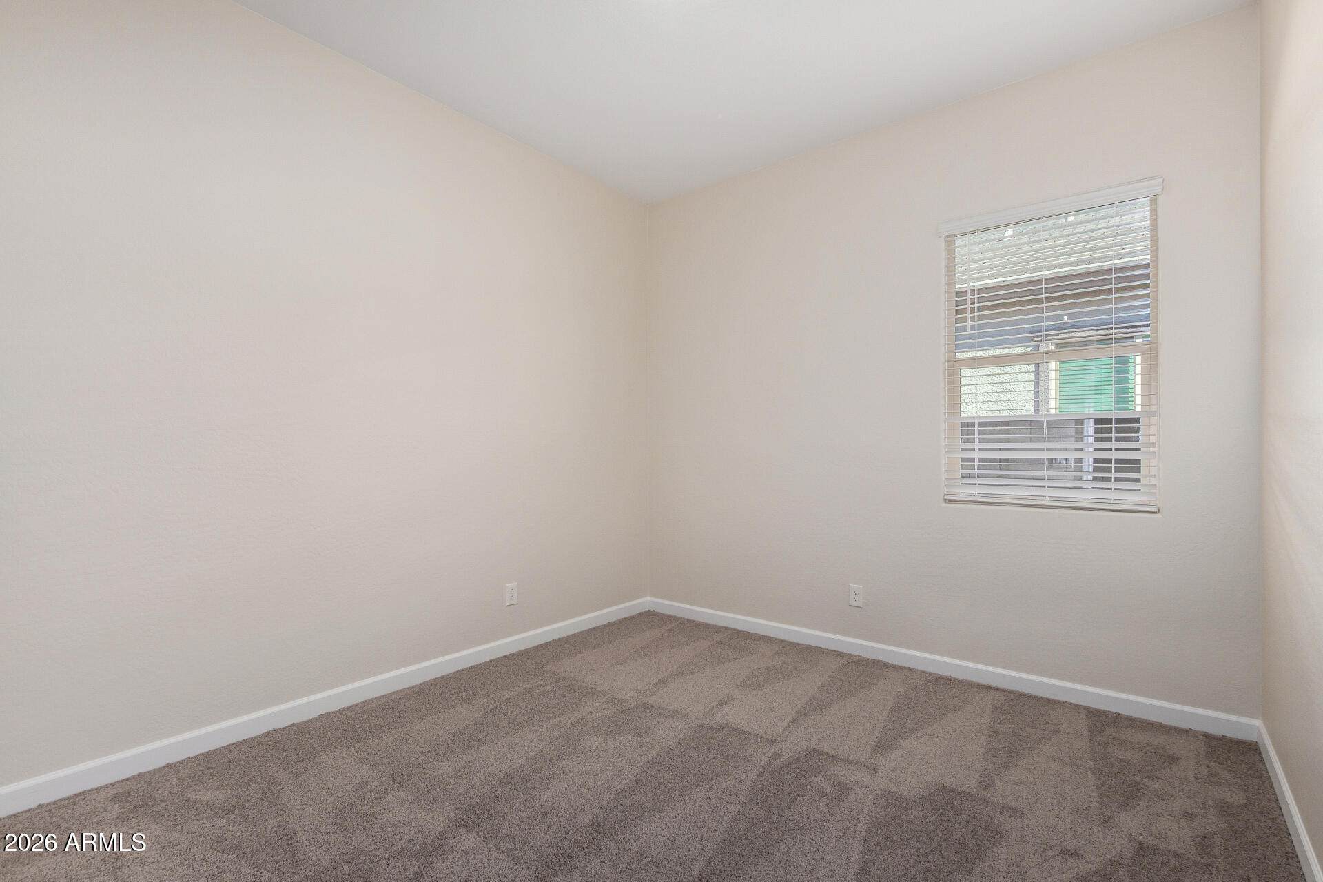 21466 E VIA DE ARBOLES