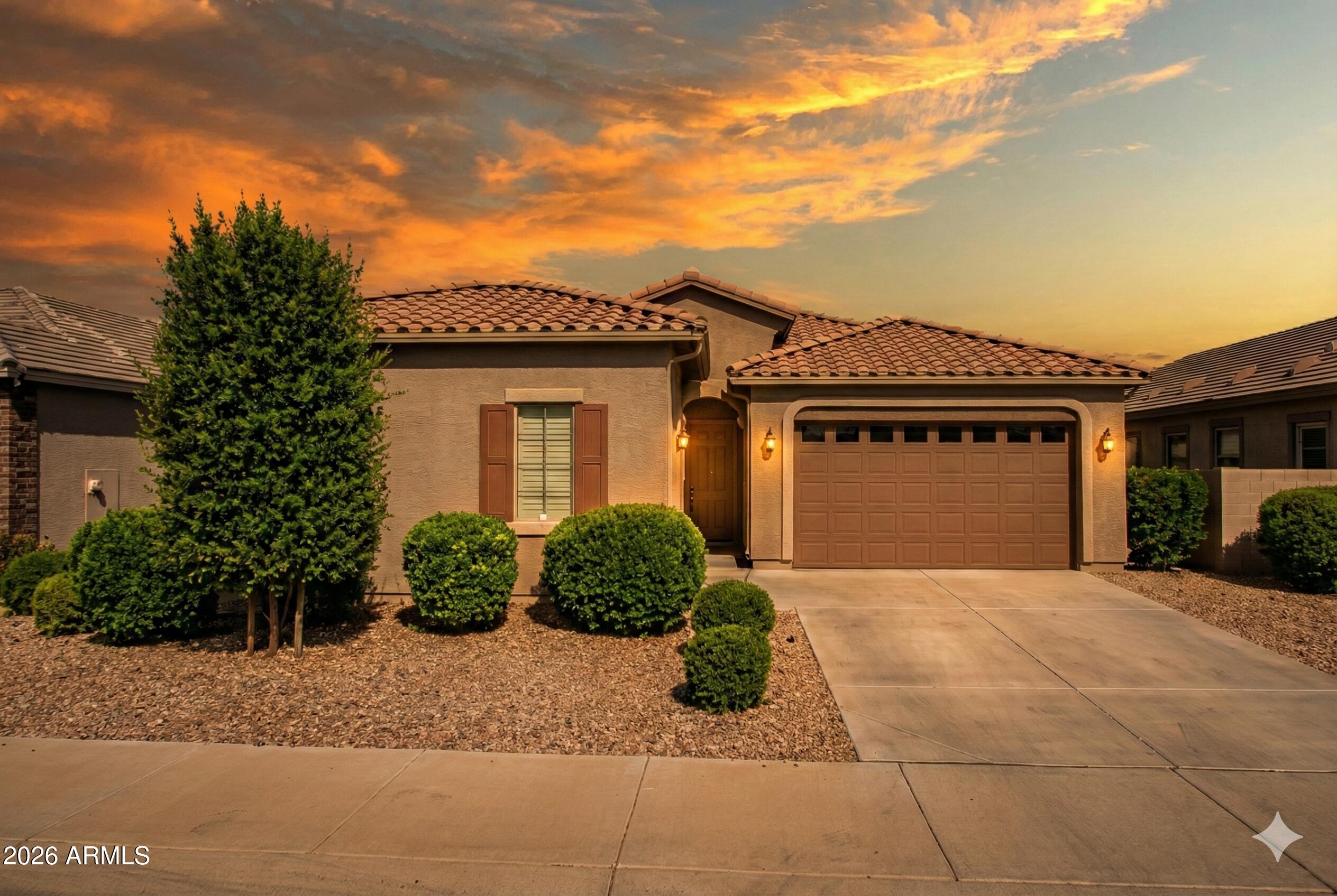 21466 E VIA DE ARBOLES