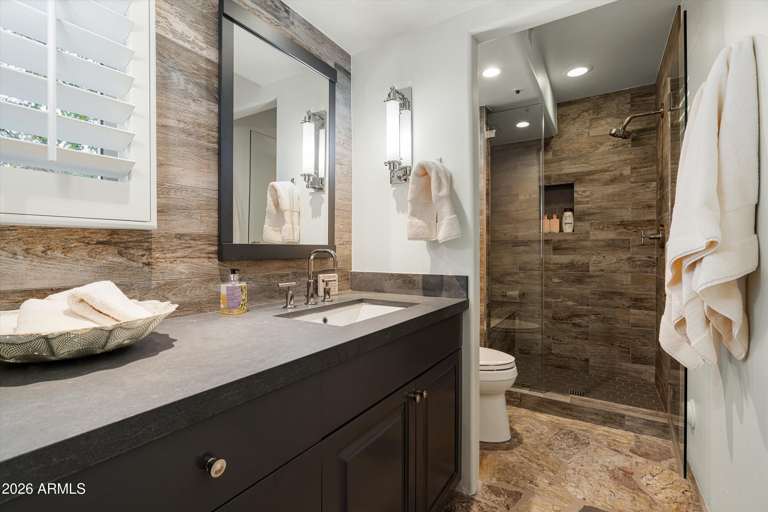 10641 E Tamarisk Way