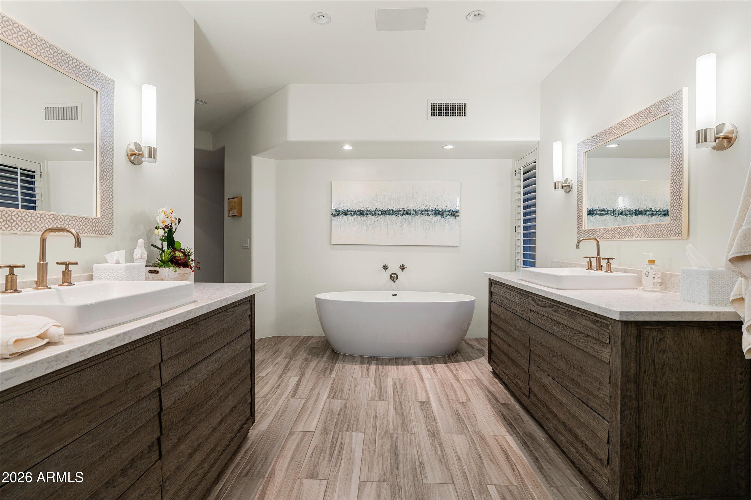 10641 E Tamarisk Way