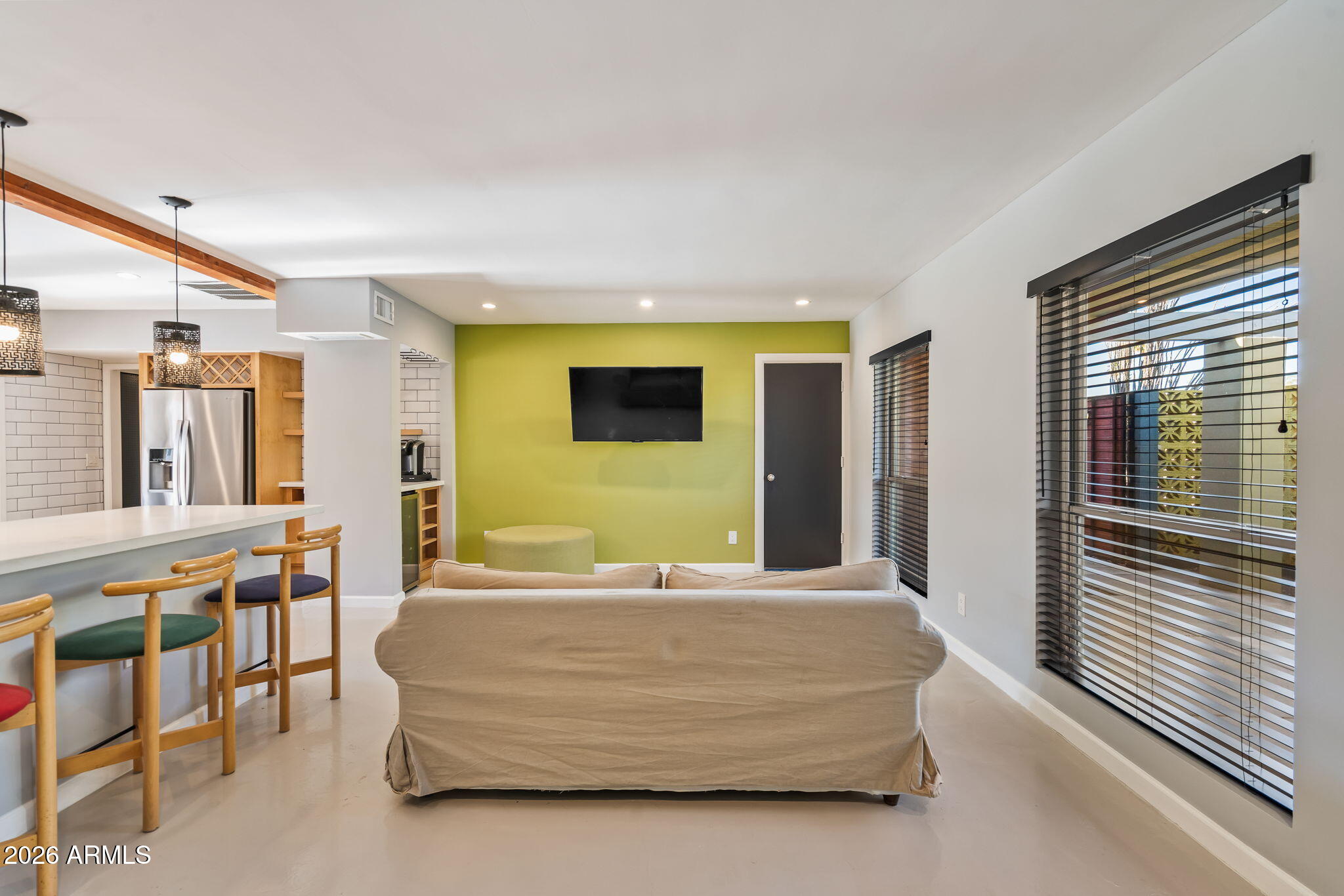 1055 W INDIAN HILLS Place