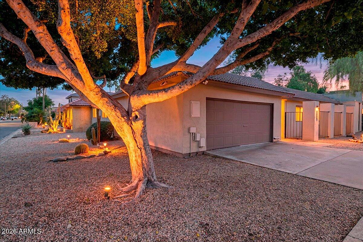 7803 E MACKENZIE Drive