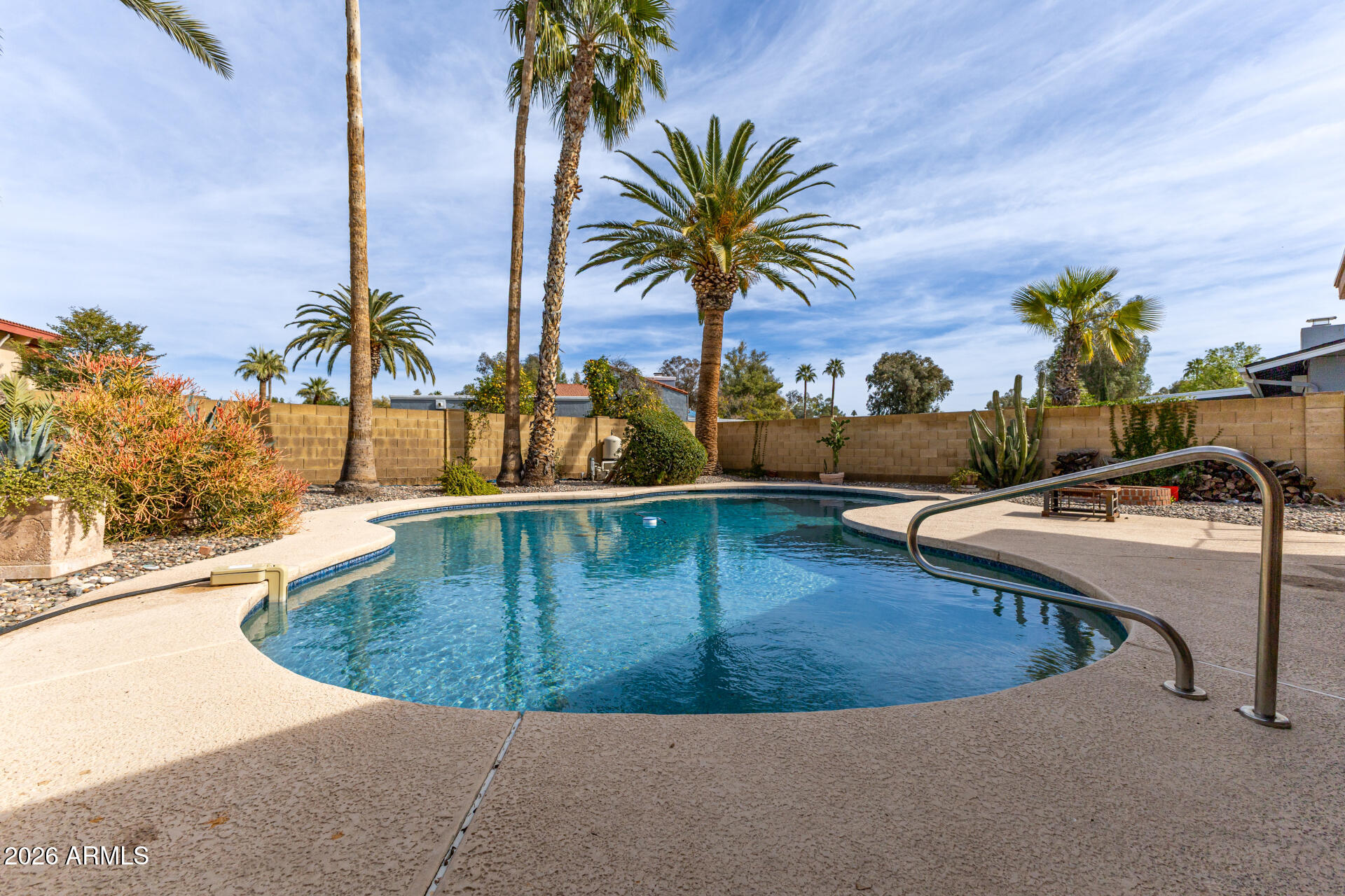 612 W GLENEAGLES Drive