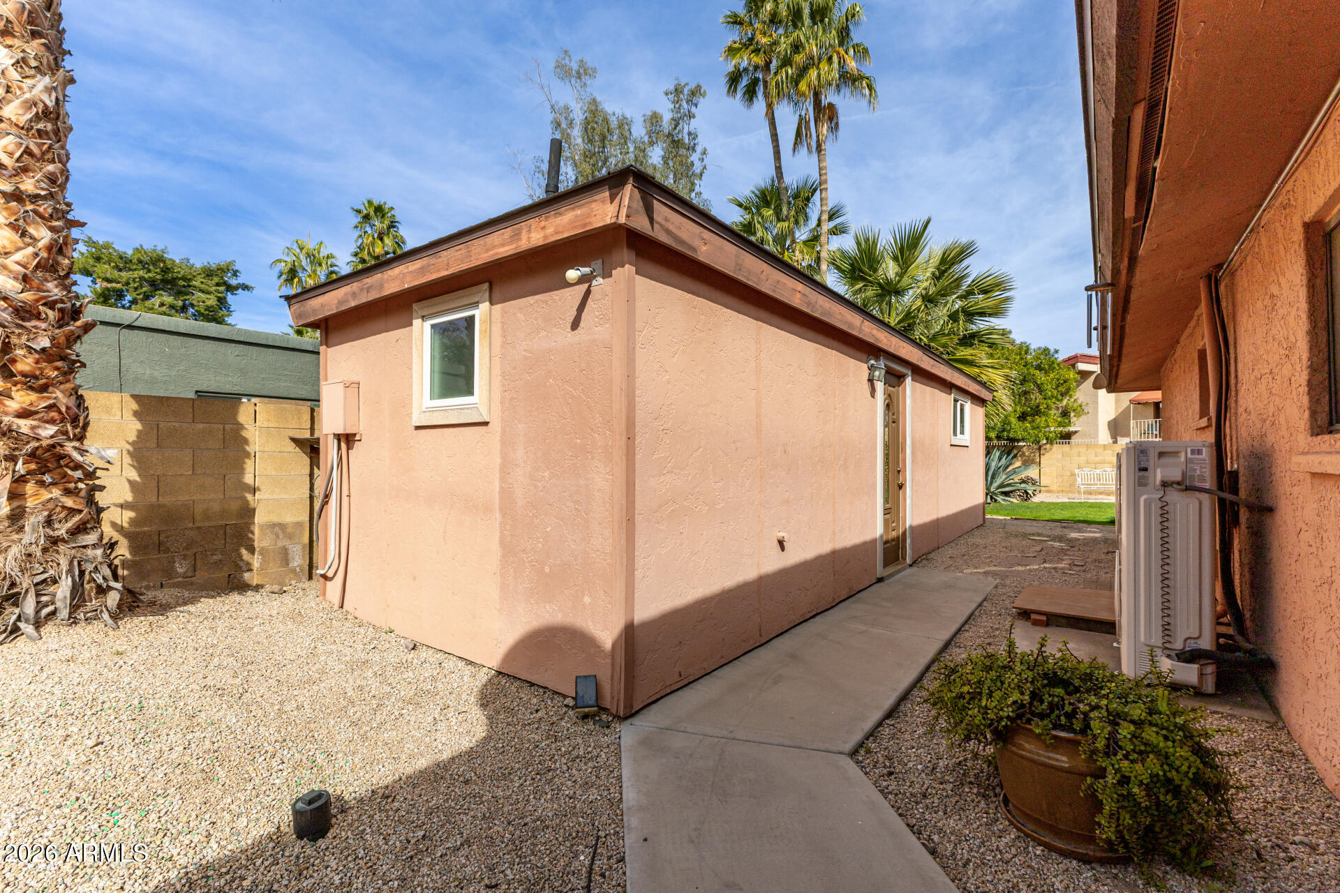 612 W GLENEAGLES Drive