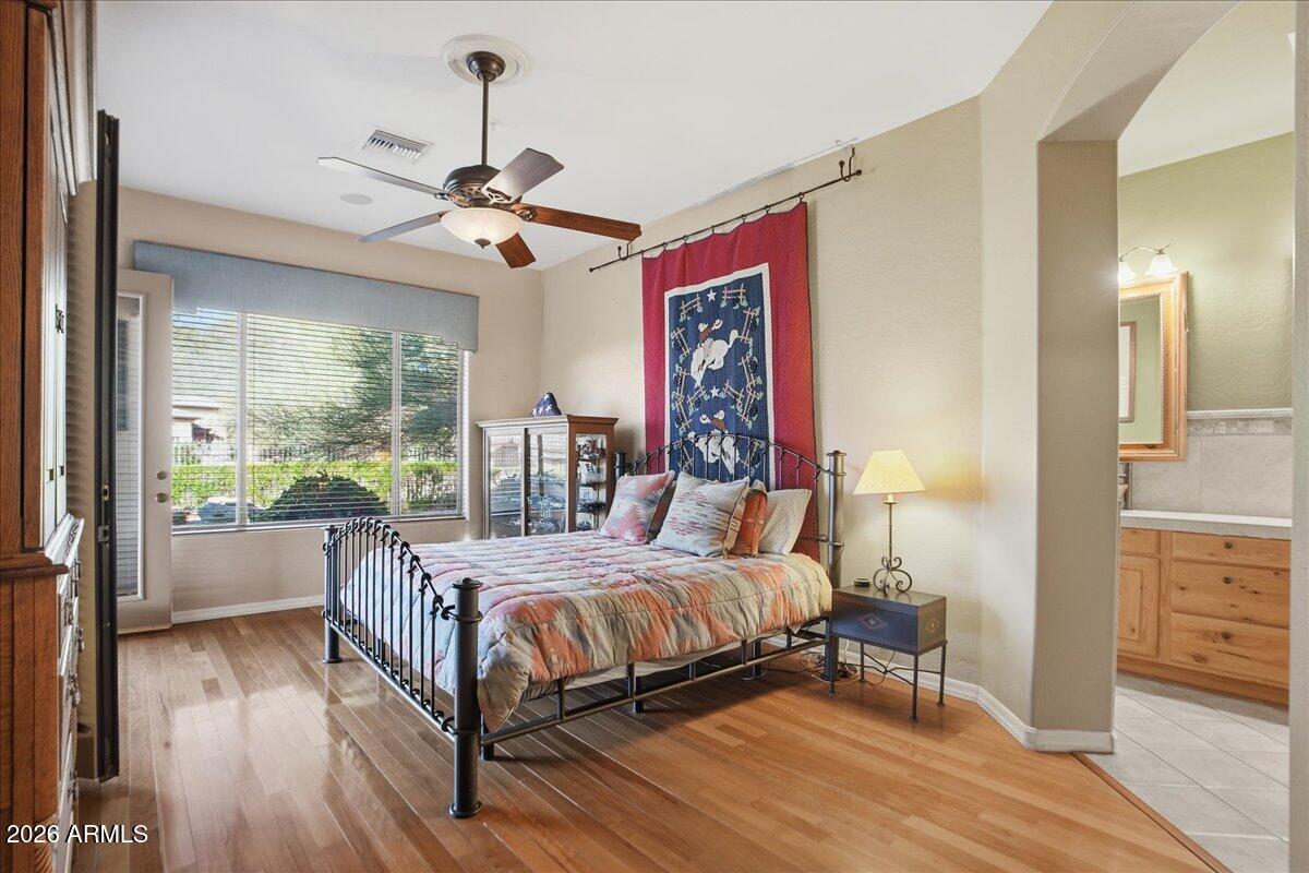 9032 N BROKEN BOW Street