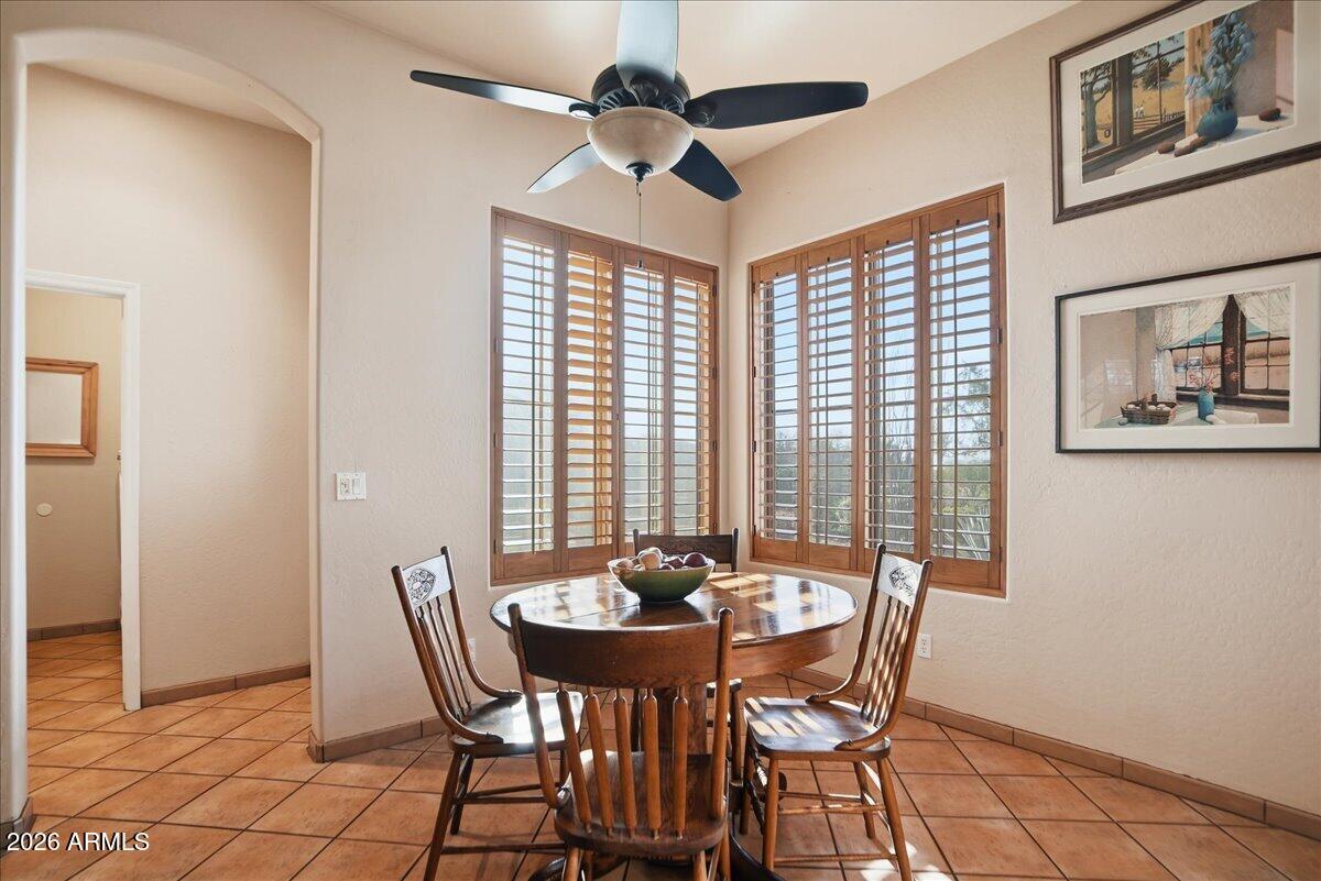 9032 N BROKEN BOW Street