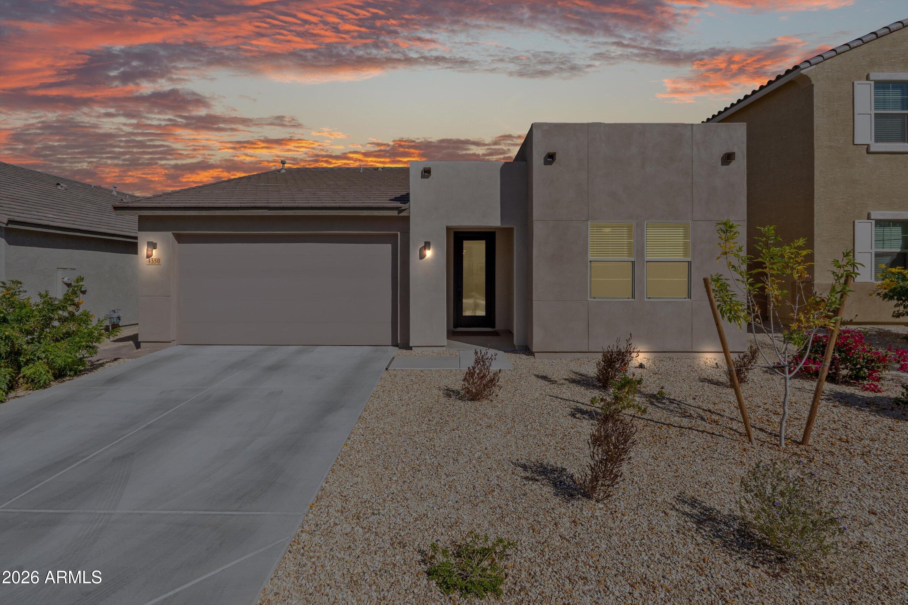 4350 W SEBASTIAN Lane