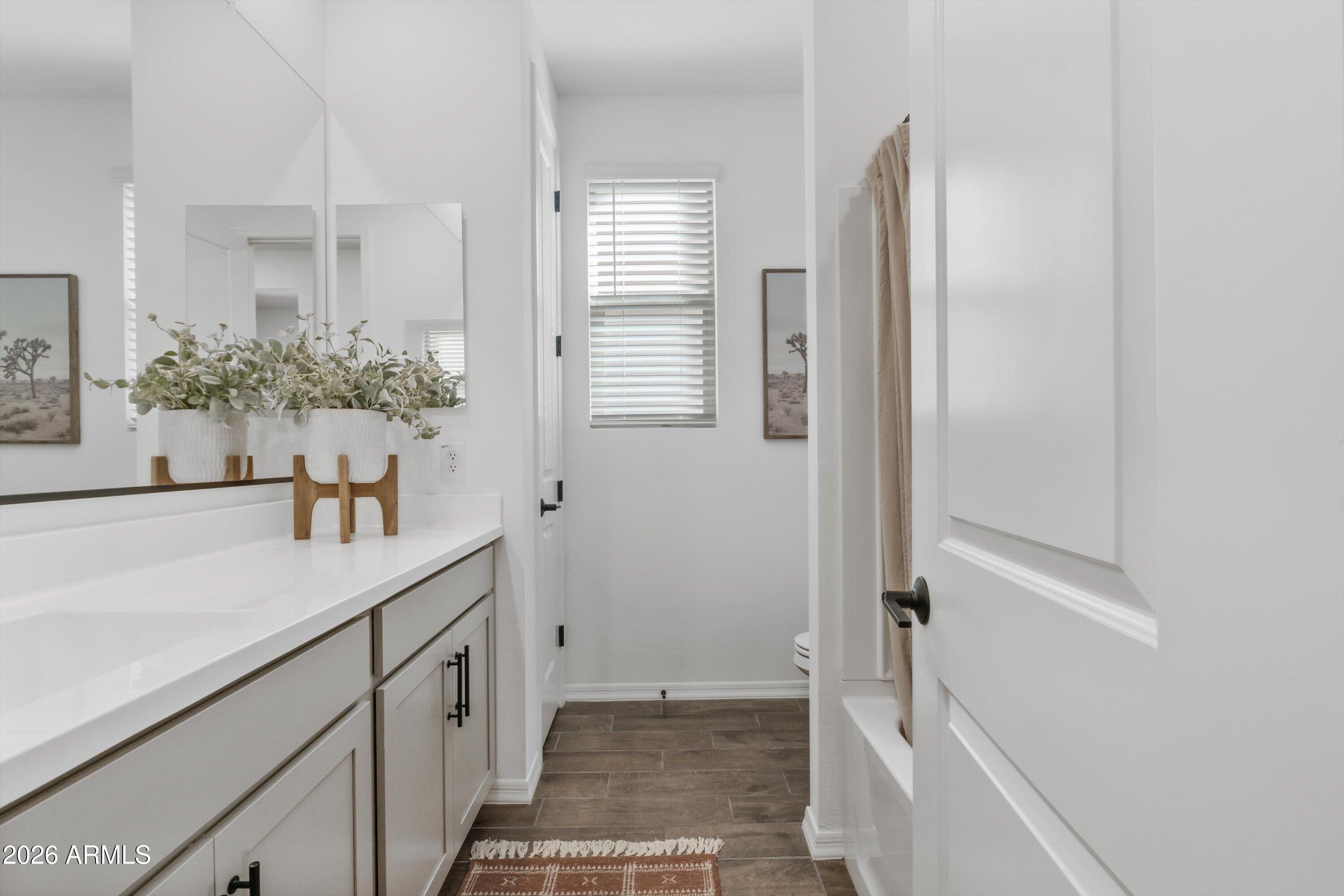 4350 W SEBASTIAN Lane