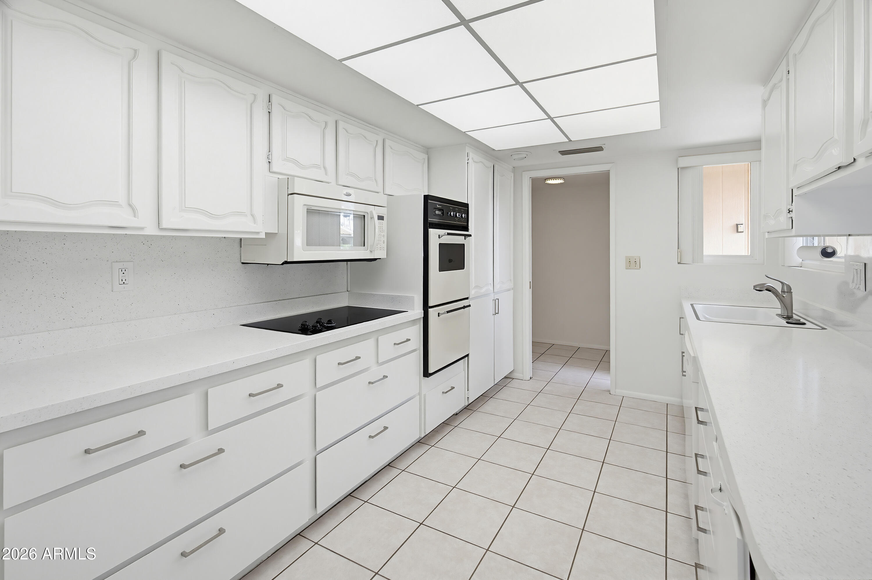 10326 W HIGHWOOD Lane