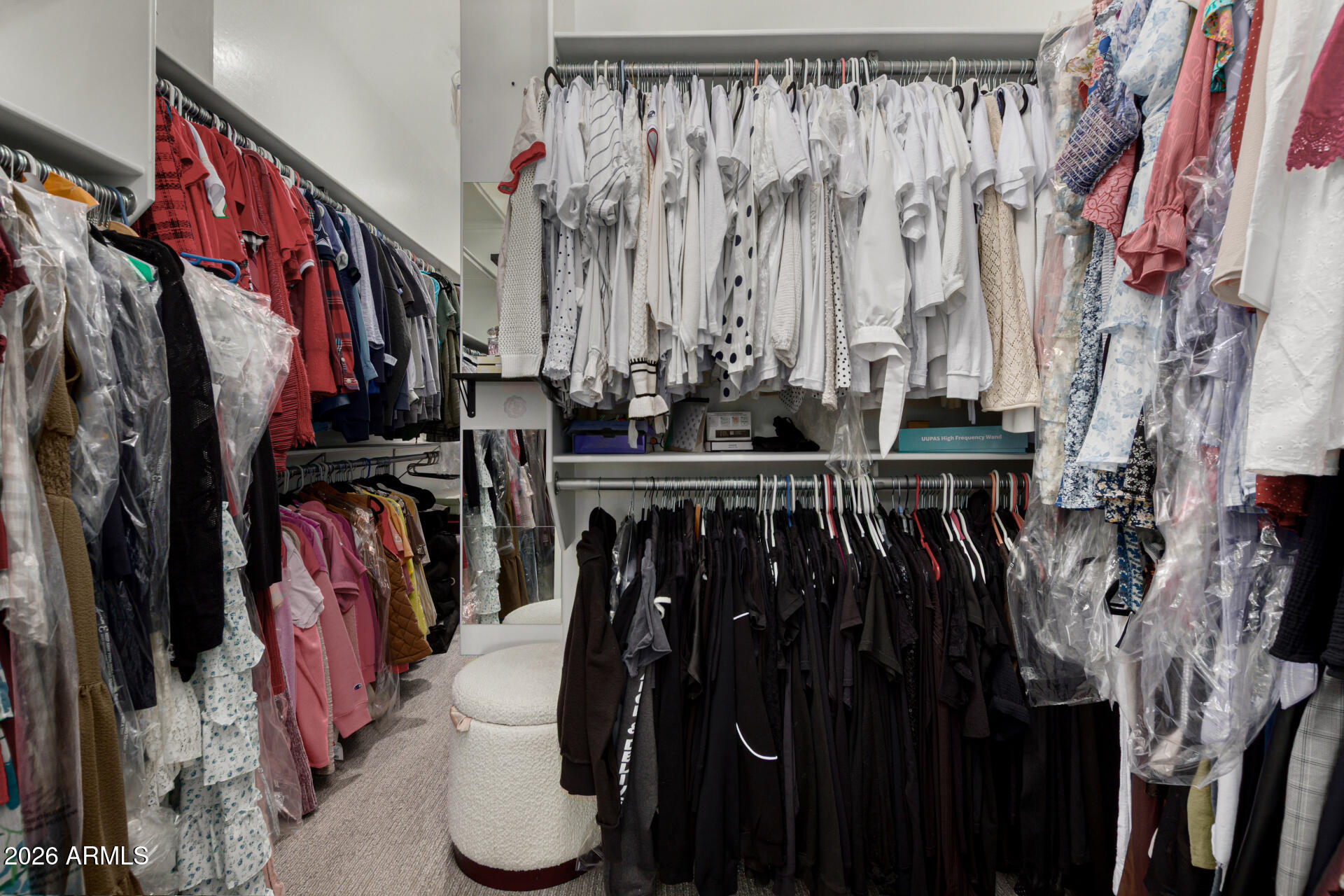 715 E SILVER FOX Way