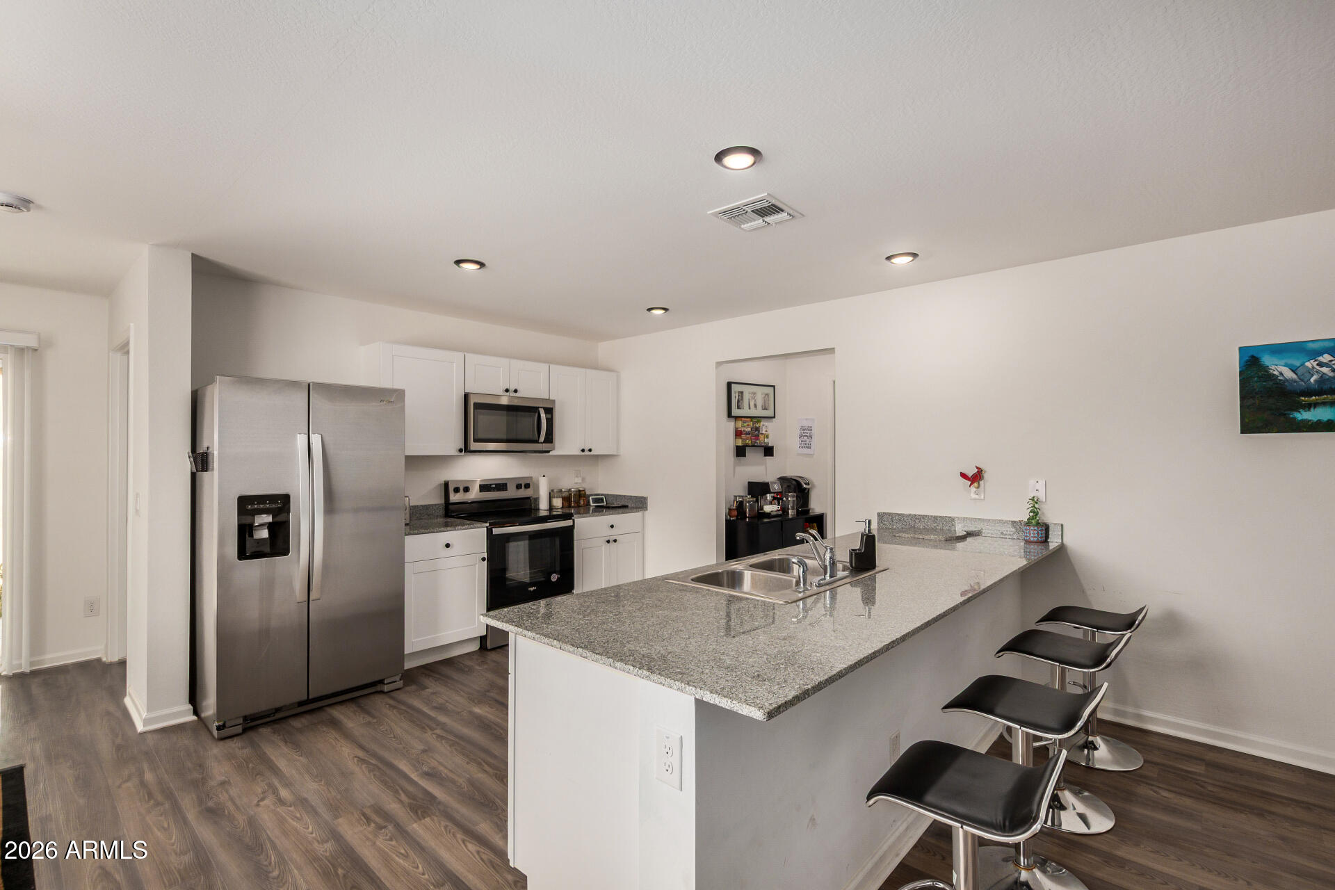 1418 E PEGGY Drive