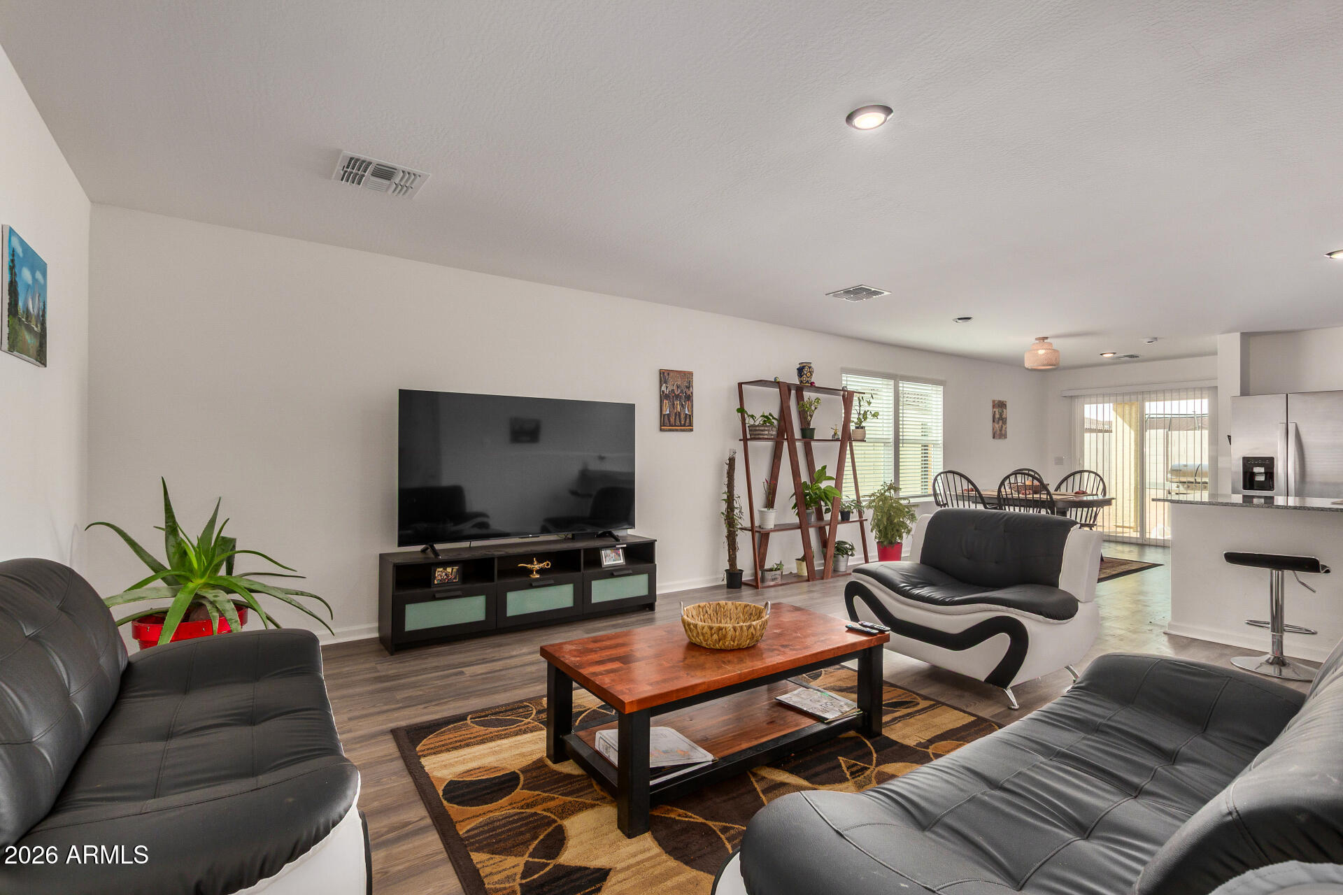 1418 E PEGGY Drive