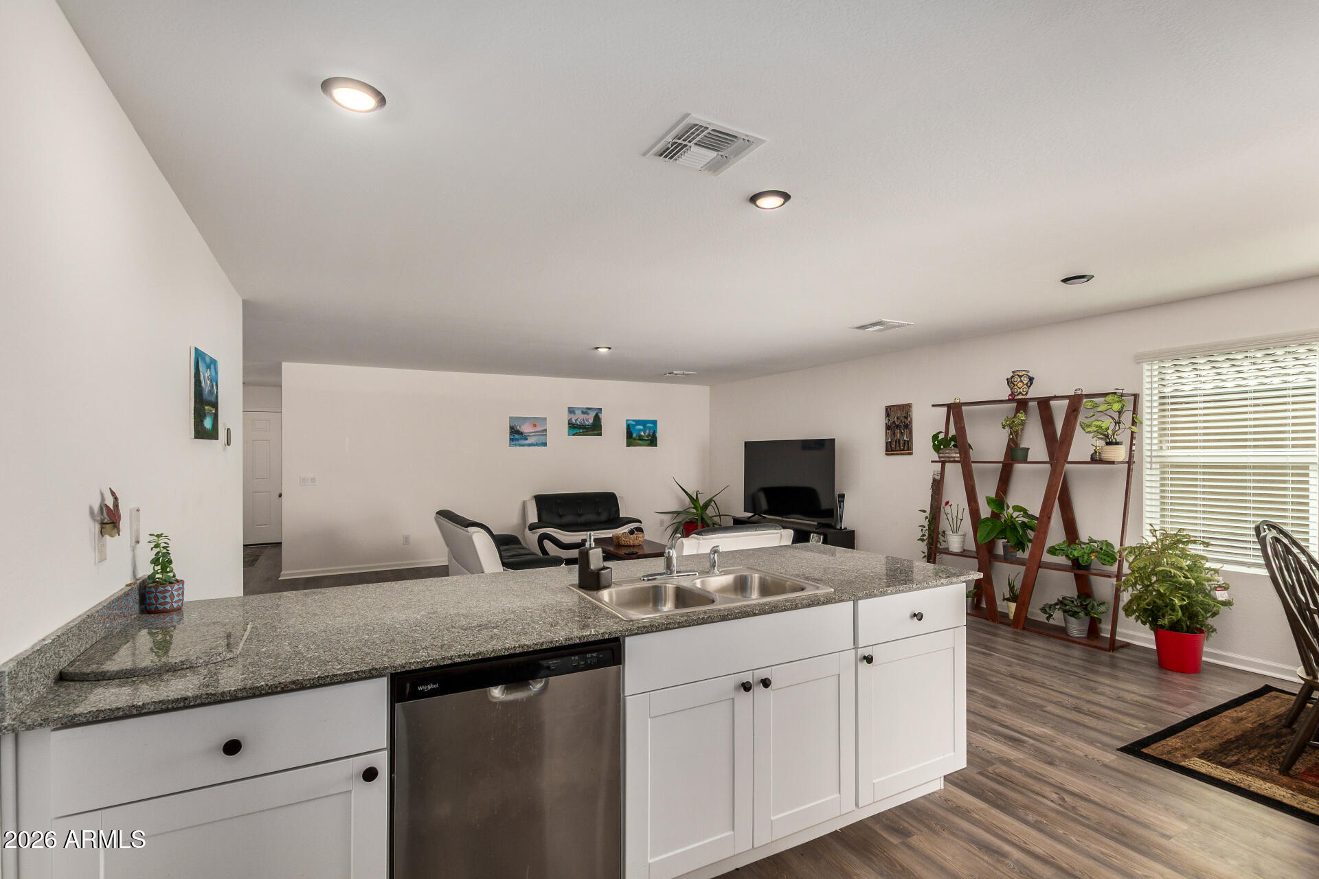 1418 E PEGGY Drive
