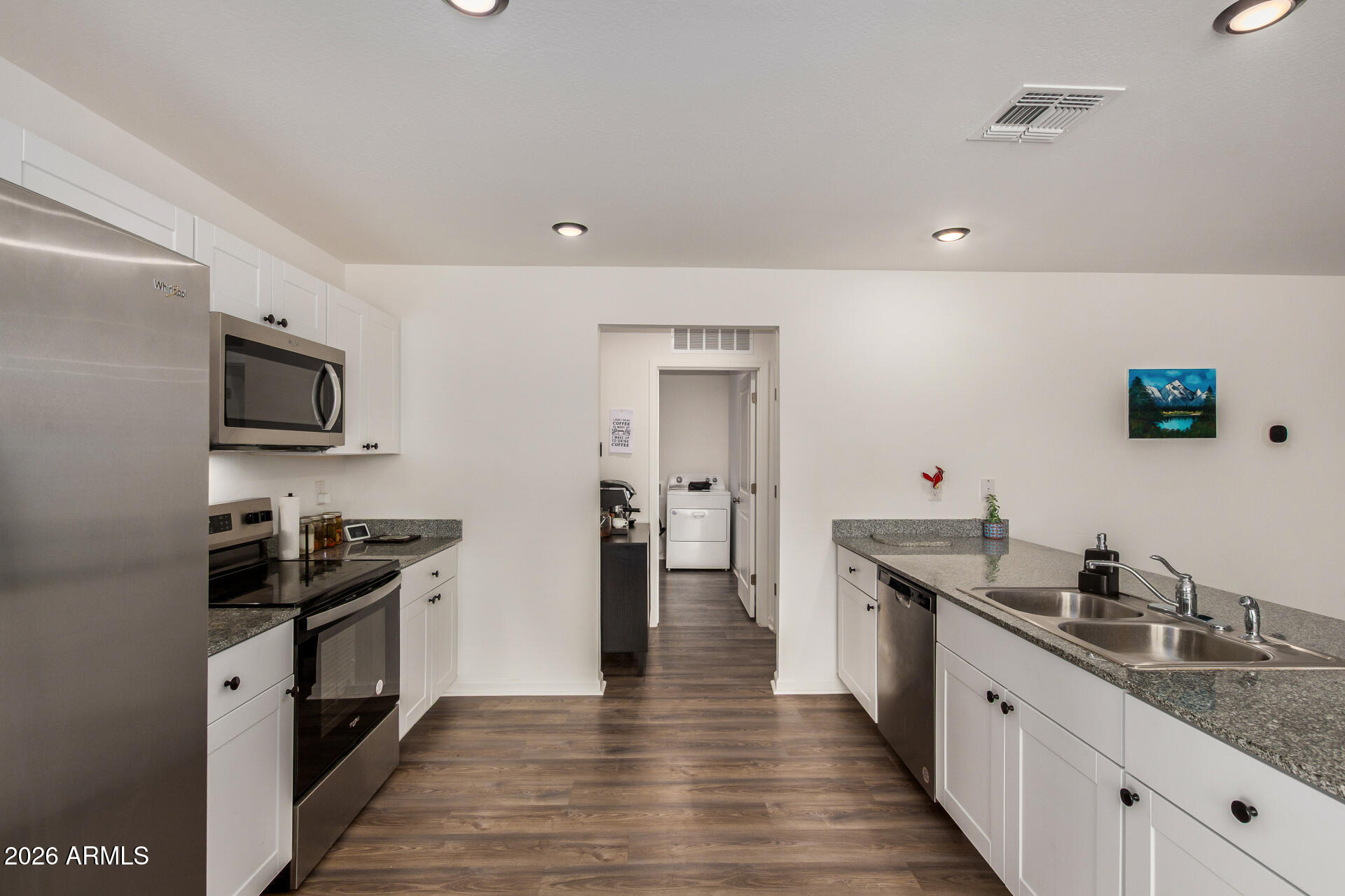 1418 E PEGGY Drive